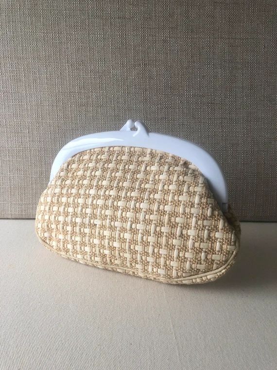 Vintage Straw Clutch With White Plastic Kisslock Closure | Etsy | Etsy (US)