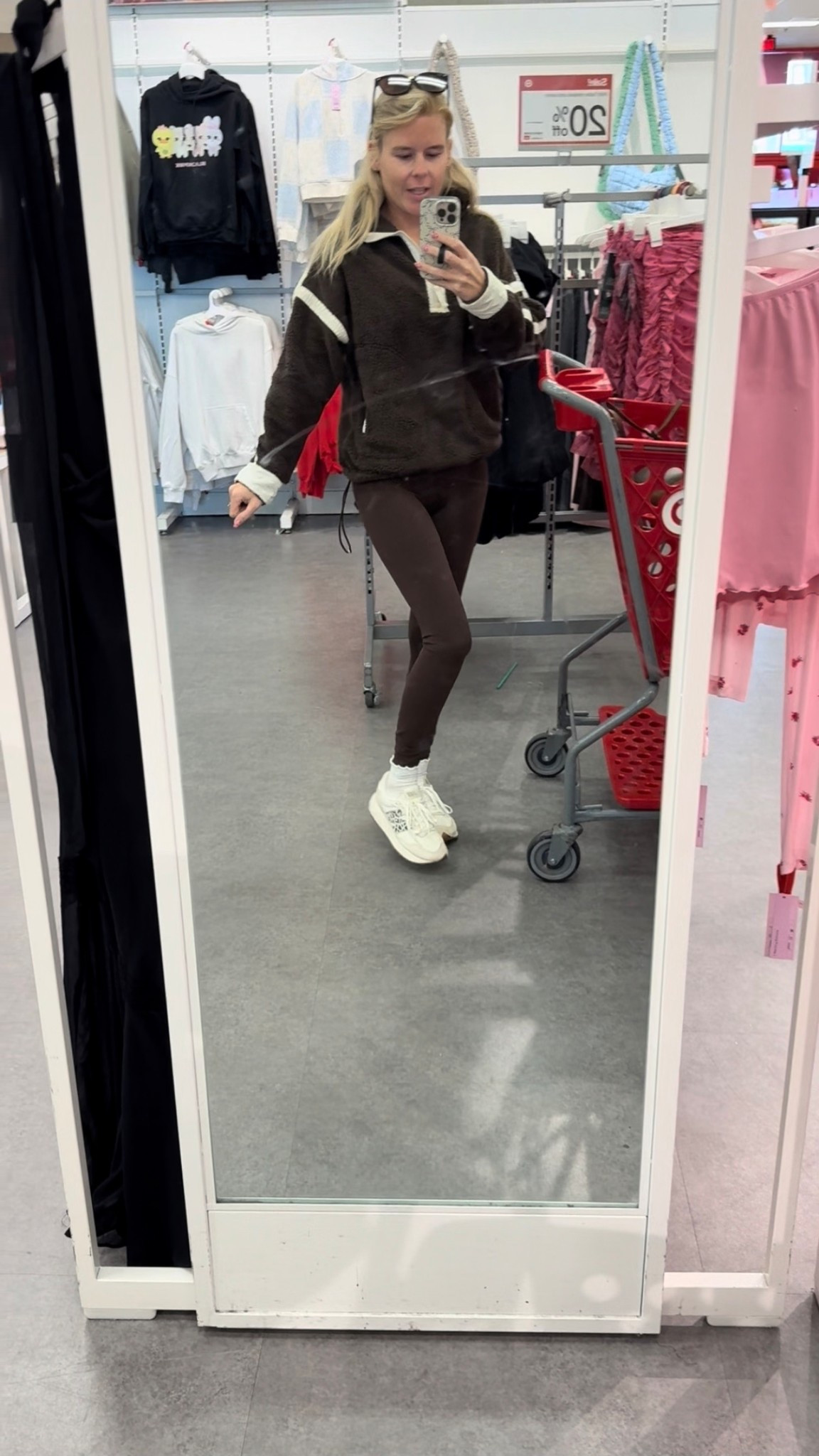 Wearing a small in the leggings & the jacket! 