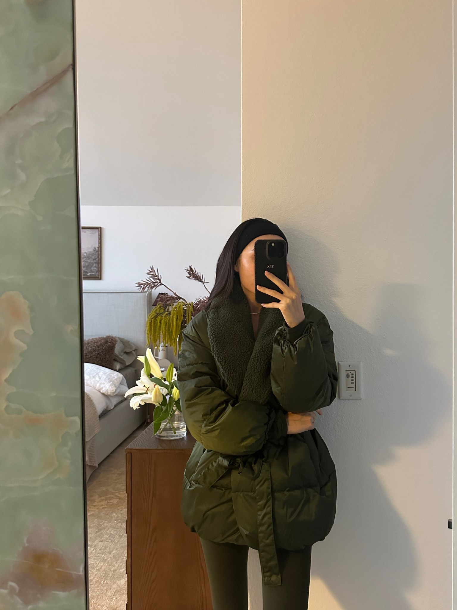 morning walk look 💚 wearing XS in the jacket it’s oversized! 

#LTKActive #LTKootd #LTKmorningroutine