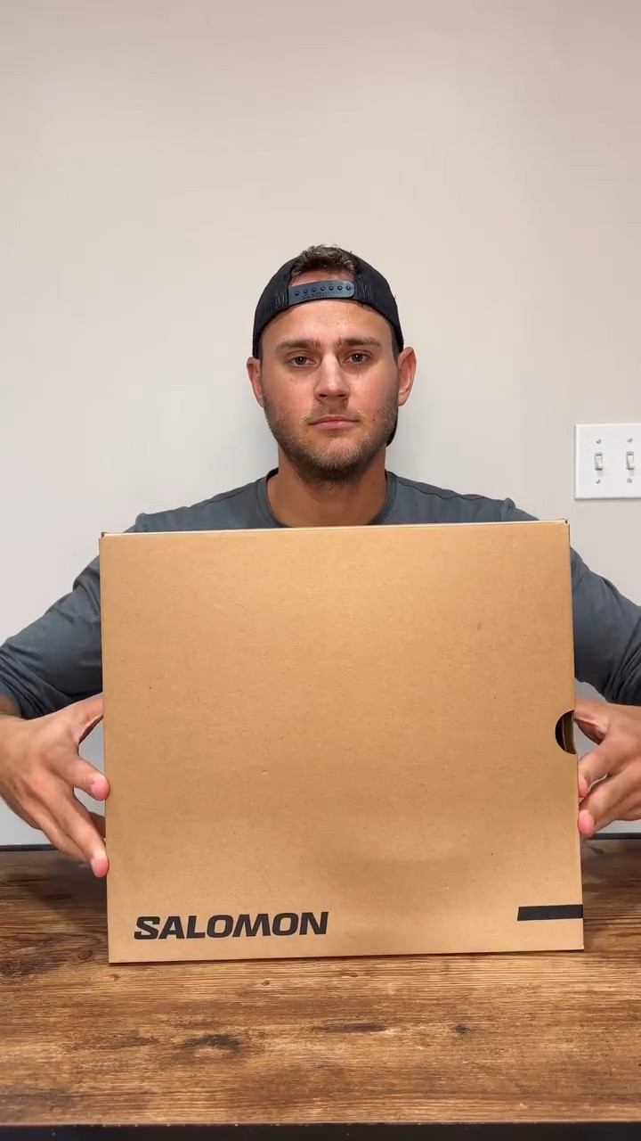 @salomonrunning Winter Cross Spike. Have you figured out where my next race is yet?

#athlete #runner #fitness #ultrarunning #runningmotivation #fitnessmotivation #runningshoes #unboxing

#LTKShoeCrush #LTKFitness #LTKActive