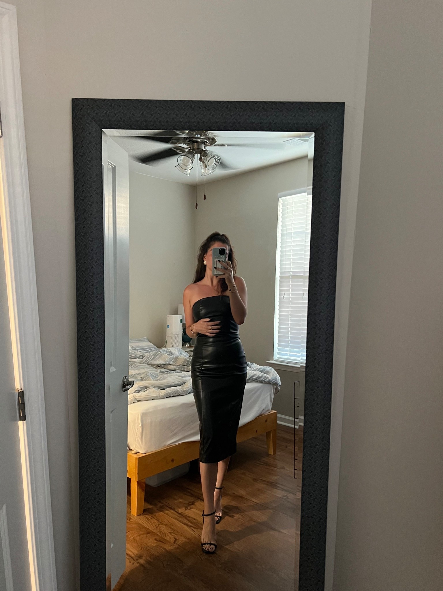 Outfit of the night. Date night. Fancy night out 🖤