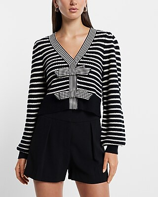 Stylist Super High Waisted Pleated Tailored Shorts | Express