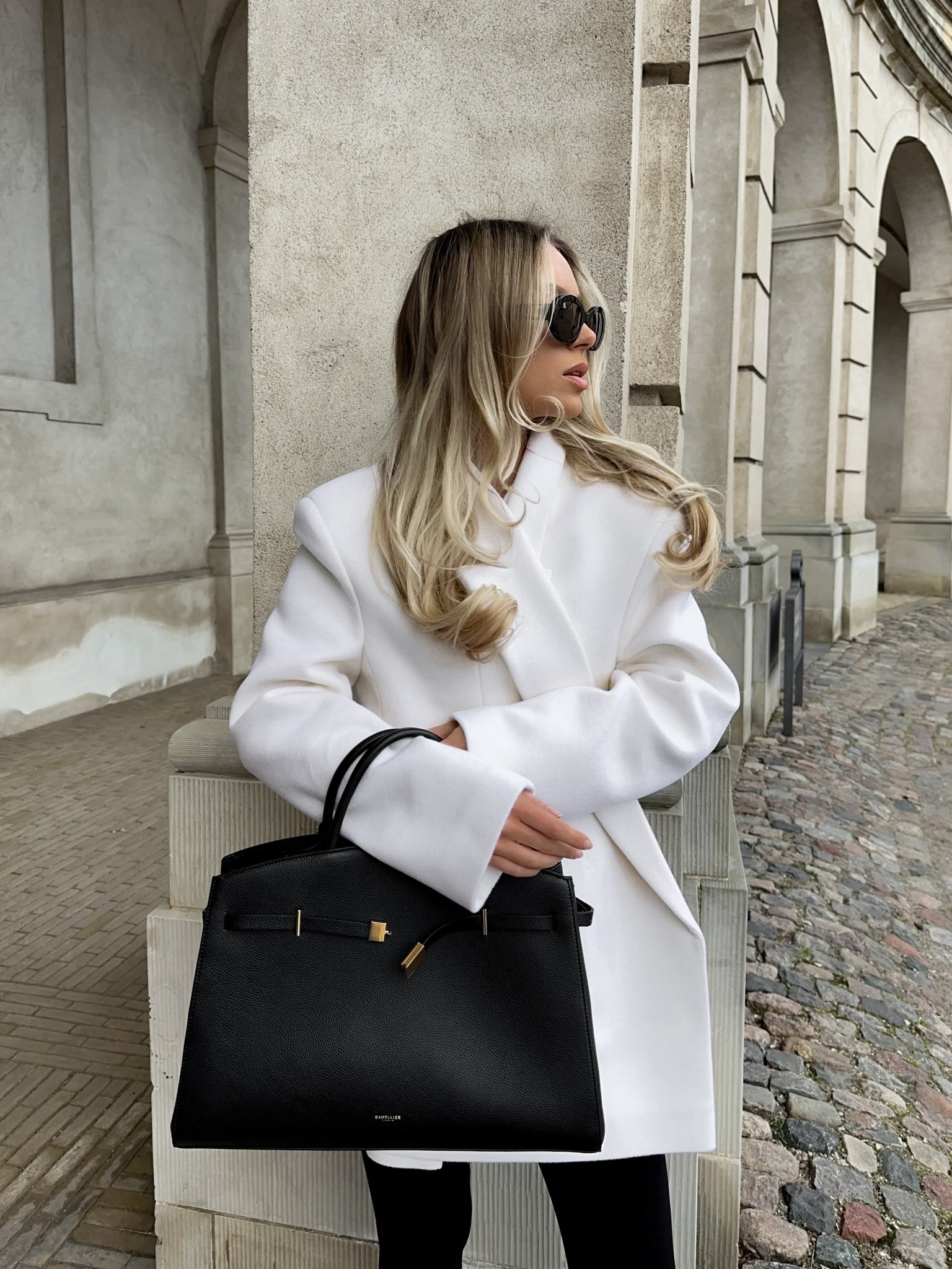 Demellier London hudson bag, workwear, it bag, everyday bag, spring outfits, spring outfit, classy elegance, leather bag

#LTKItBag #LTKSeasonal #LTKWorkwear