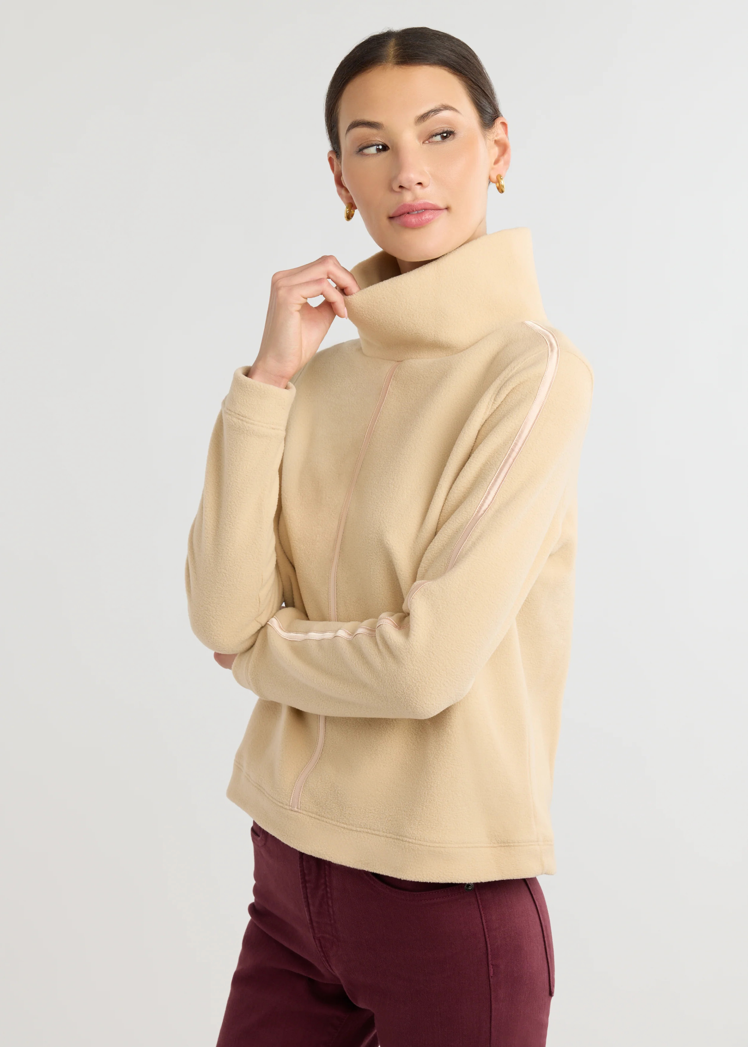 Heyward Turtleneck in Vello Fleece (Hazelnut) | Dudley Stephens