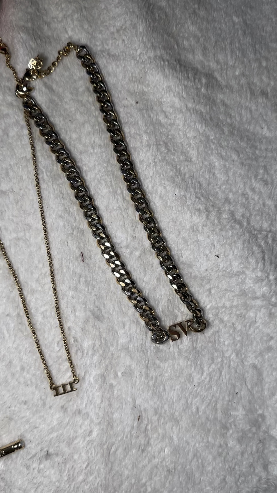 Abbott Lyon Jewelry! The prettiest customizable jewelry I have been wearing my bracelets and the initial necklace since it came in the mail! You can use code LTK2FOR1 for a 2 for 1 discount sitewide! This would be perfect for gifting! #abbottlyon @abbottlyon

#LTKSaleAlert #LTKHoliday #LTKWatchNow