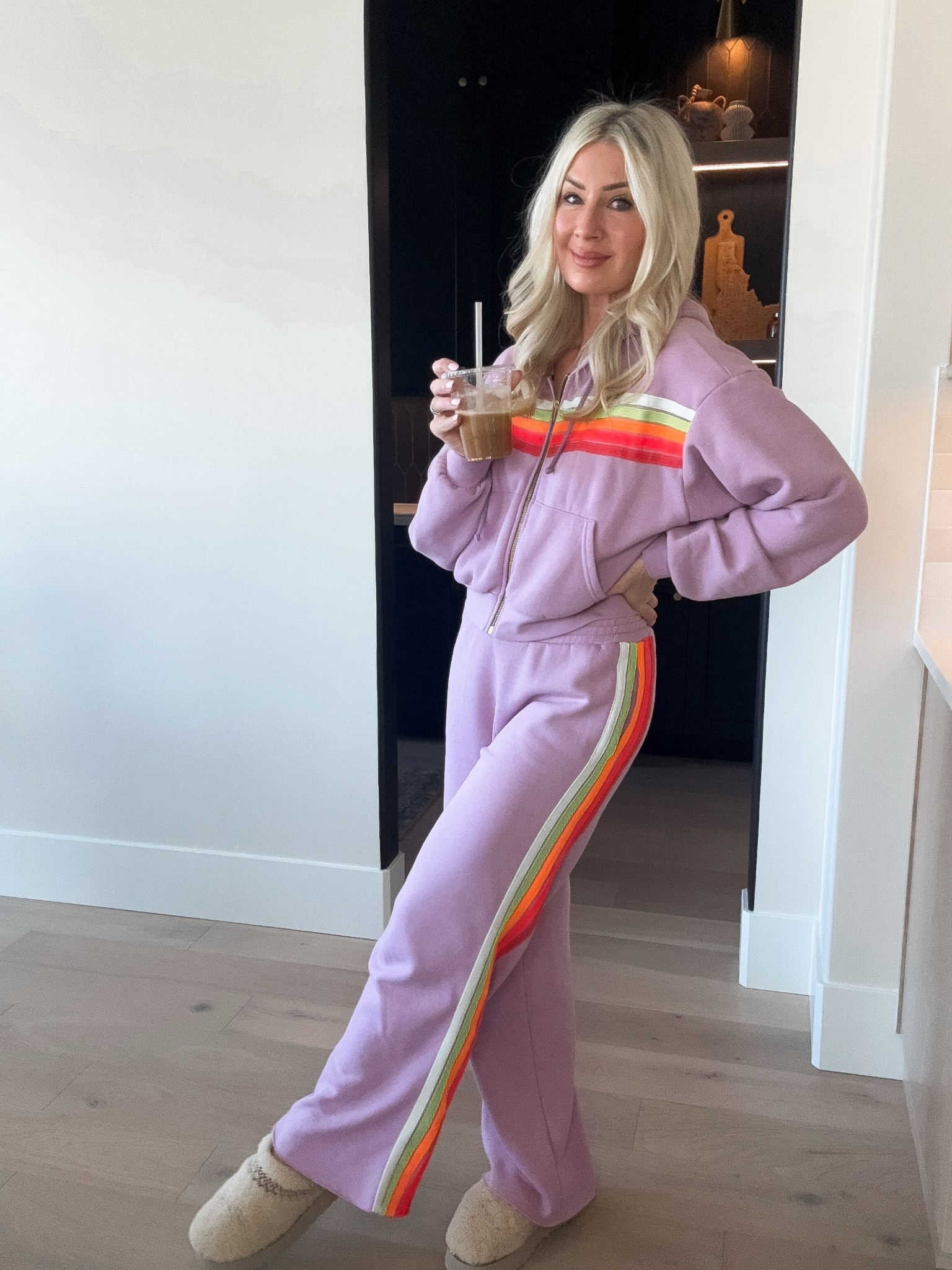 My favorite sweatsuit brand is 20% off sitewide 
Aviator Nation 
Small in the sweats 
Medium in the sweatshirt 

#LTKgrwm #LTKActive #LTKootd