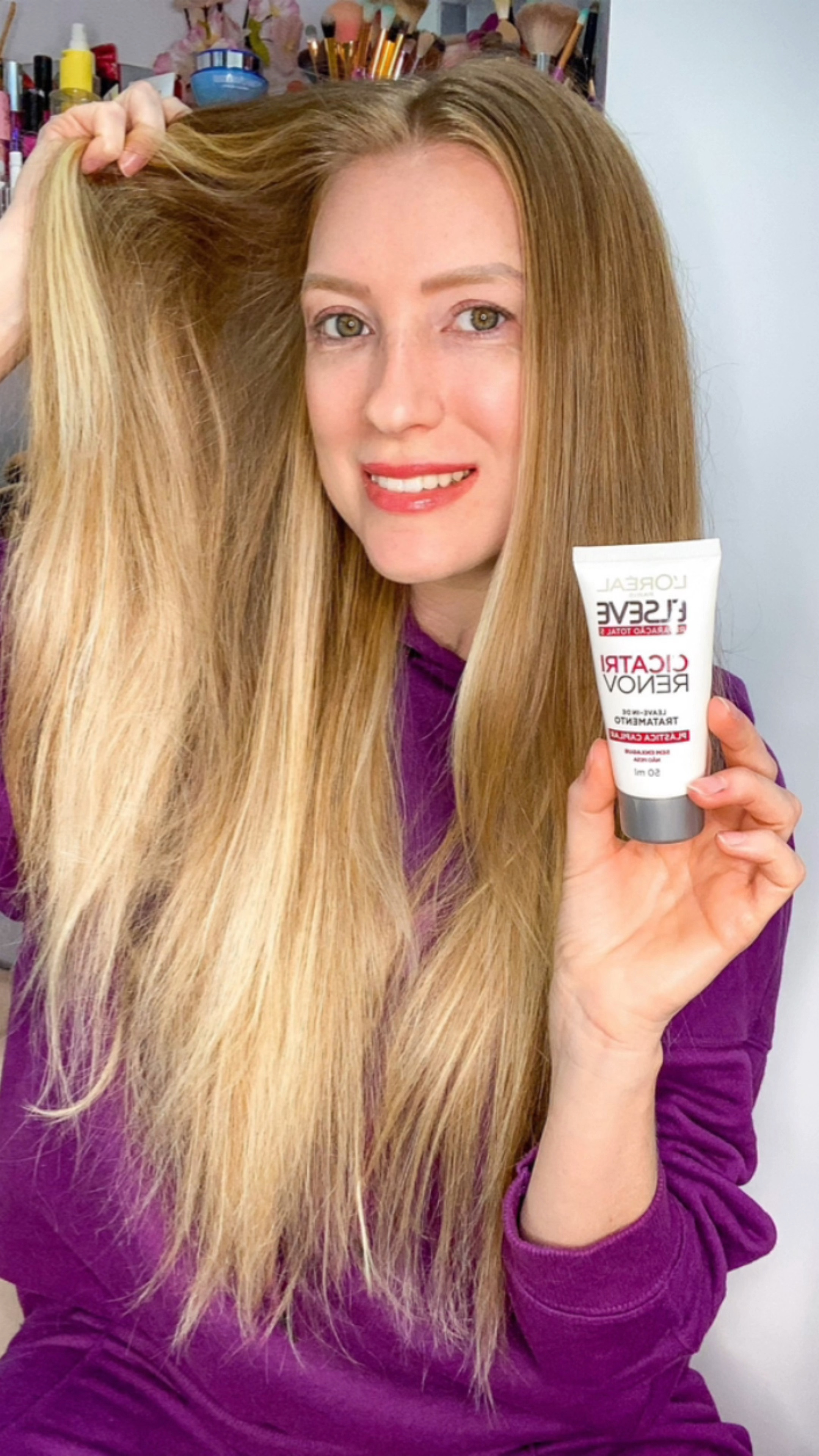 Dica para as #Rapunzéis de Plantão 💁🏼‍♀️

Cicatri Renov - Elseve de @lorealparis 
Leave-in de tratamento - Plástica capilar. Sem enxágue. Não deixa os fios pesados. 

Oferece 10 benefícios: Reparação, Selagem, Brilho, Maciez, Toque deslizante, desembaraço, 10x menos quebra, anti-frizz, anti-umidade e proteção térmica. 

Para cabelos ainda mais reparados, utilize a linha completa de tratamento ELSEVE REPARAÇÃO TOTAL 5
.
.
.
#elseve #lorealparis #loreal #cicatrirenov #preciousnature #produtinhosdebeleza #produtinhos #cabelo #cabelosaudavel #cabeloliso #cabelolindo #longhair #rapunzel #rapunzeis #dicadecabelo #crescercabelo #plasticacapilar

#LTKbrasil #LTKbeauty #LTKover40