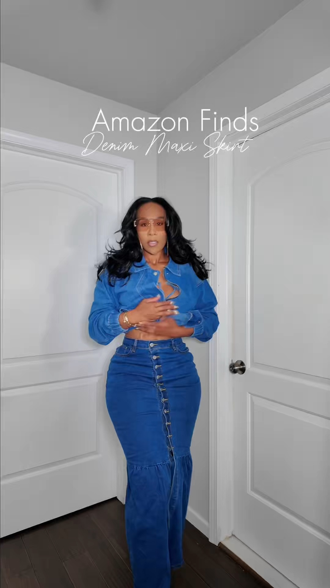 Which way are we wearing it? Denim on denim or with the printed top? 
The skirt has stretch too! 

I’m 5'7" | 185lbs |
Top: Medium 
Bottoms: Large