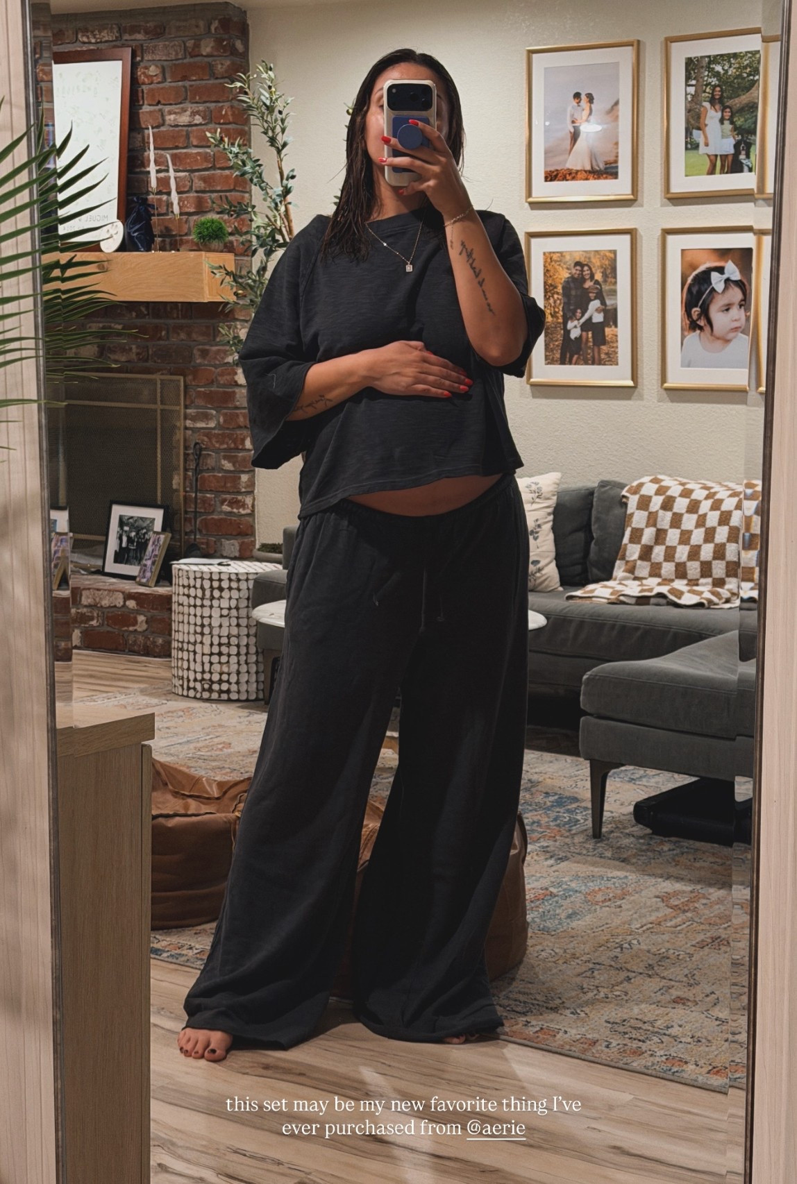 19 weeks pregnant and this set is a dream from @Aerie 

#LTKootd #LTKSaleAlert #LTKmomlife