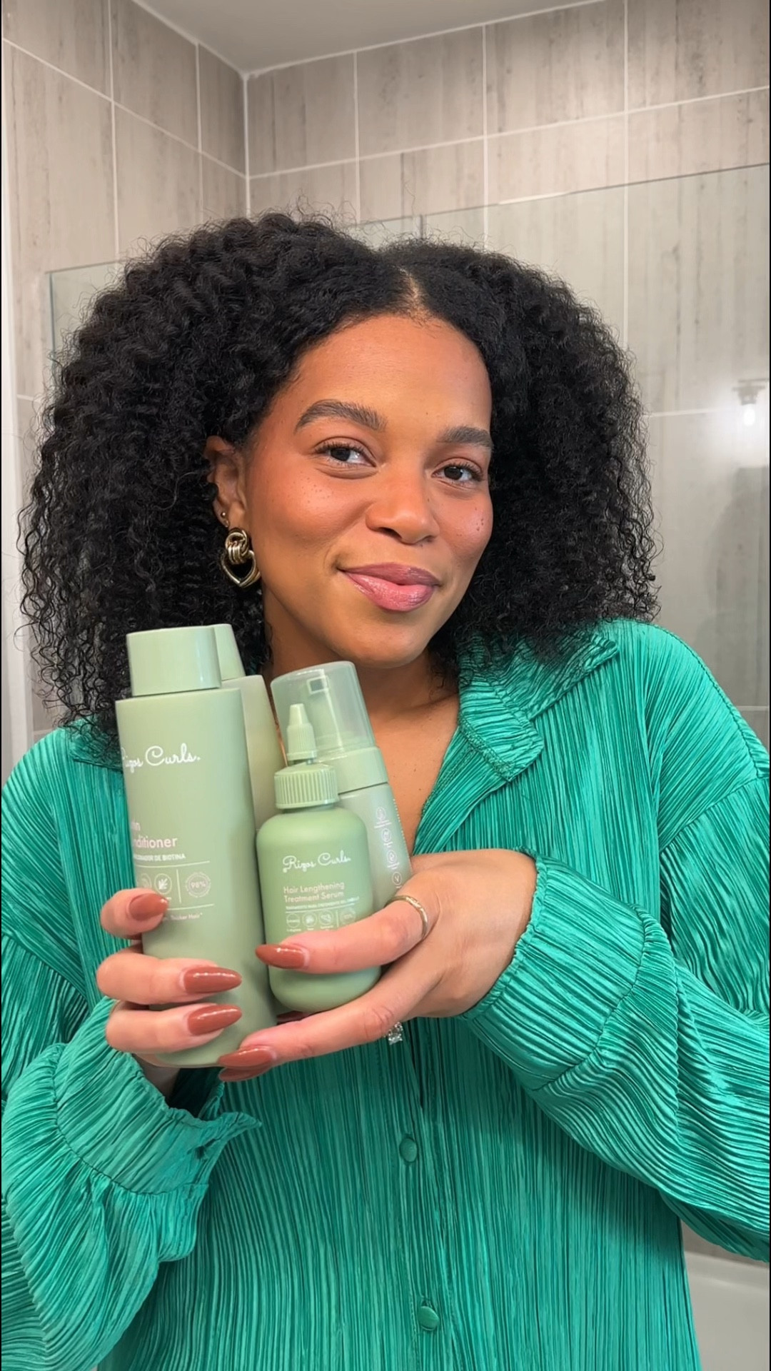 Officially on my healthy hair care journey. Loving this new Rizos Curls Lengthening & Thickening line 


Rizos Curls, curly hair routine, wash day 

#LTKFindsUnder50