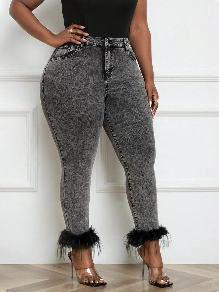 SHEIN Lady Plus Fuzzy Trim Skinny Jeans | SHEIN