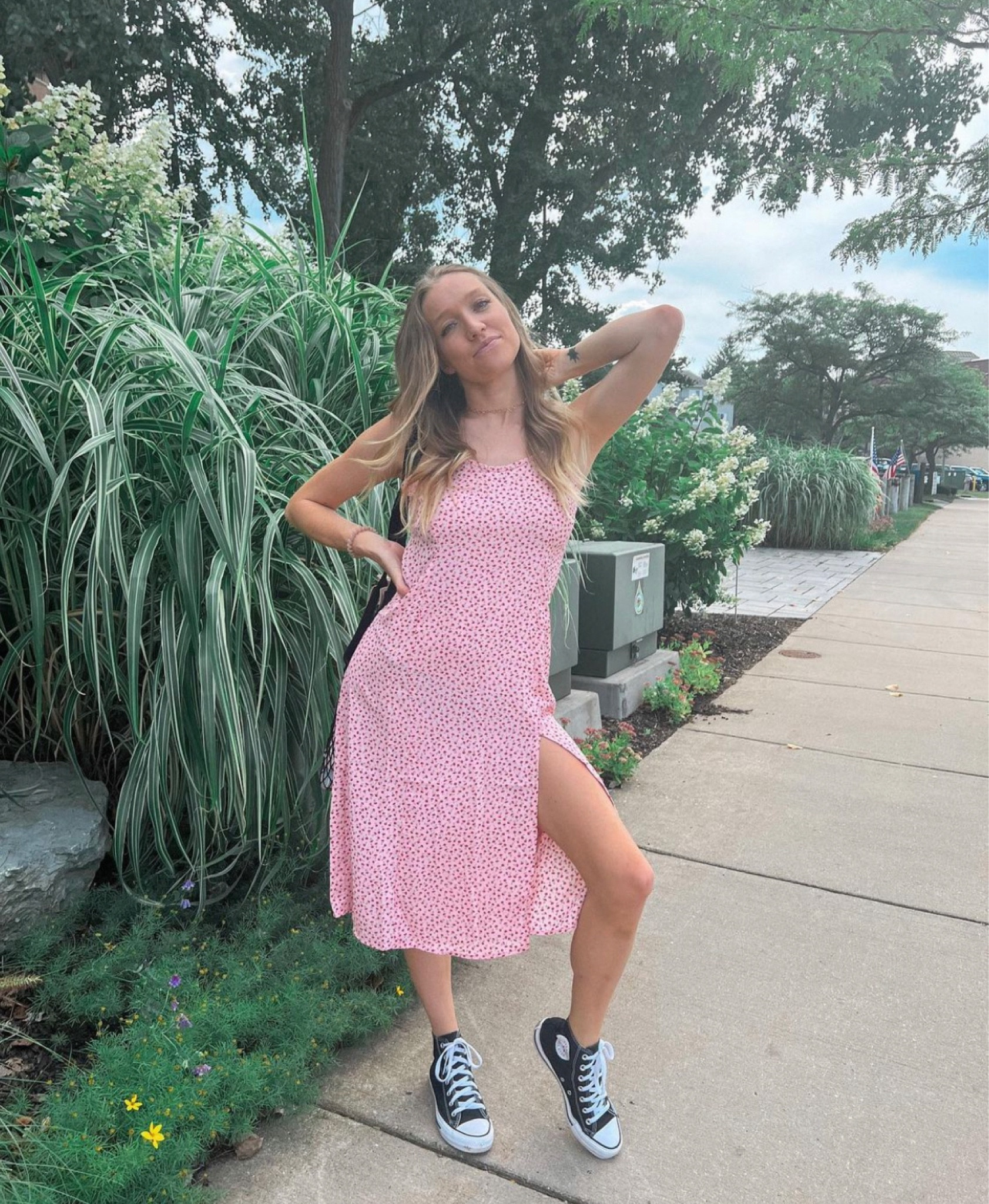 Pink dress and converse

#LTKSeasonal #LTKstyletip