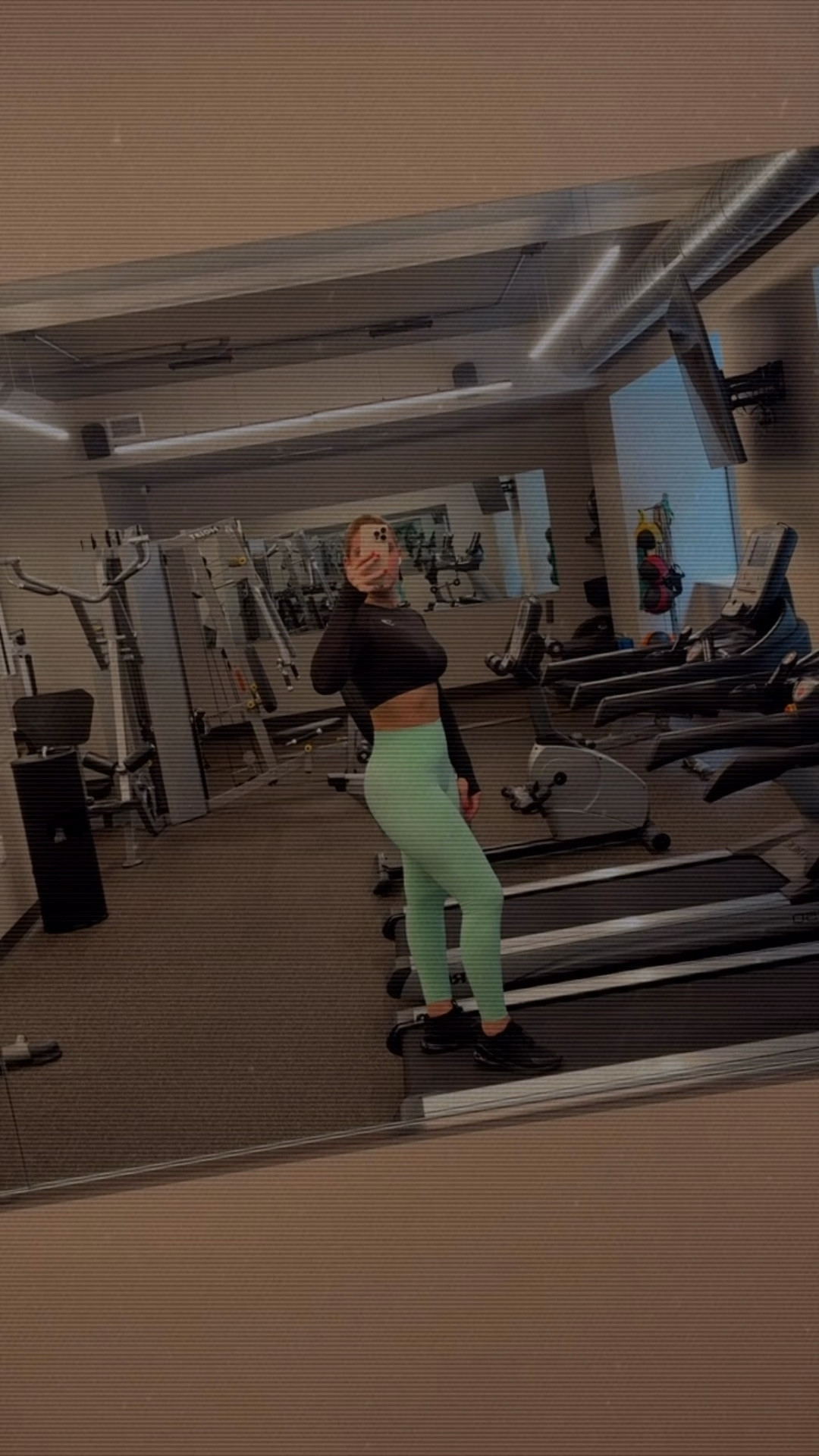 gym shark gym wear 

#LTKActive #LTKootd #LTKfitnessgoals