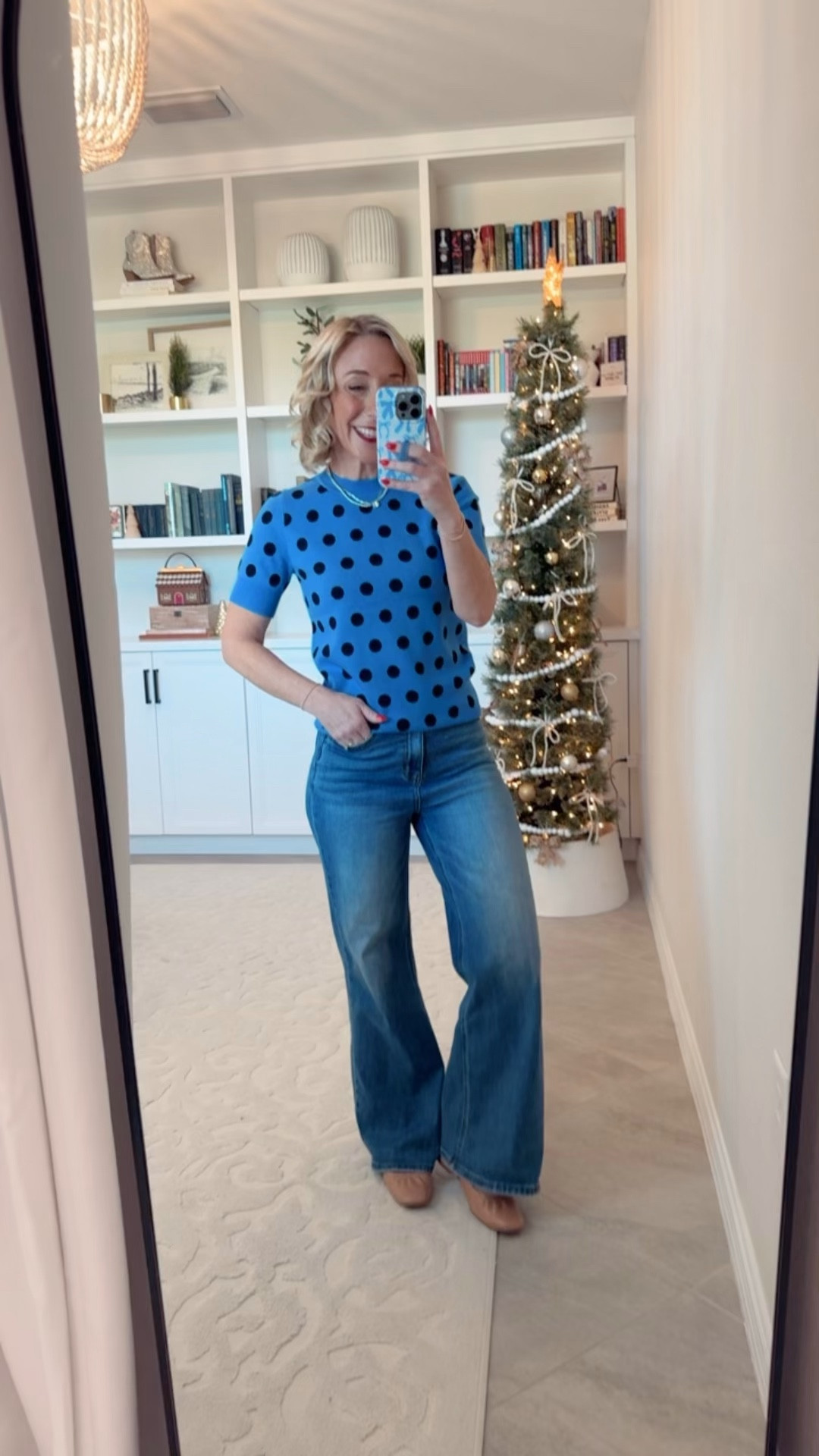 Walmart - new arrivals 

Cozy Yarn Shrunken Sweater Tee w/ Short Sleeves - size XS. $16. 2 colors. *Wide Leg Jeans - size 25. 

 

#LTKFindsUnder50 #LTKOver40 #LTKSeasonal