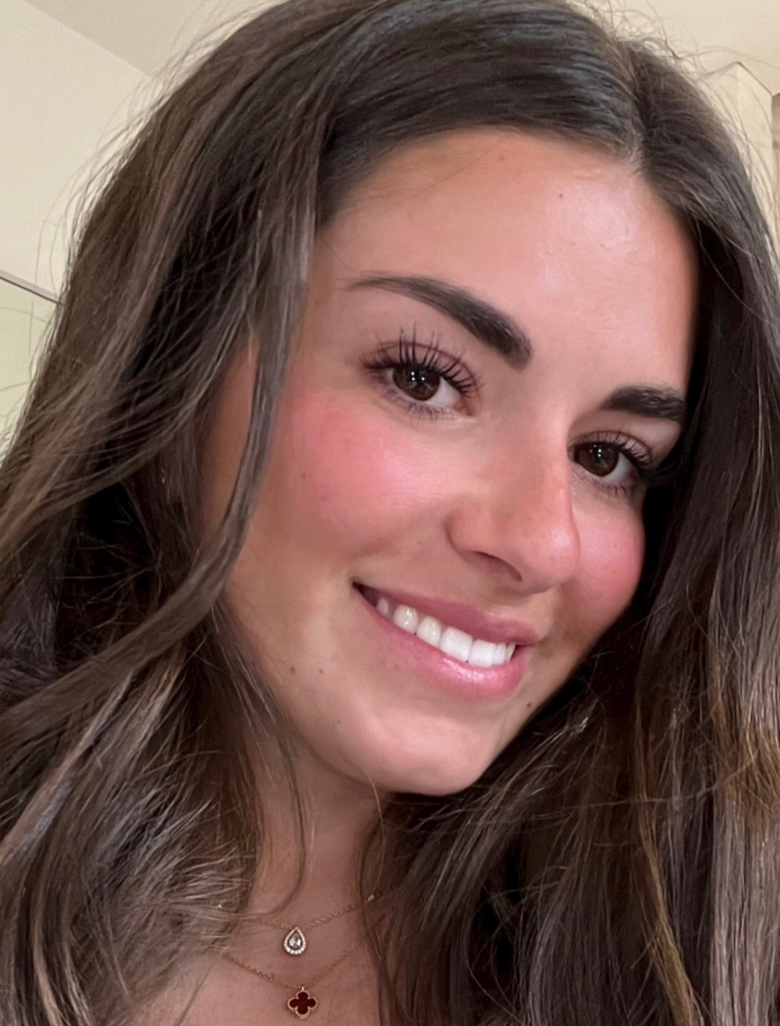 MAKE-UP 🪩


#LTKbeauty #LTKstyletip #LTKSeasonal