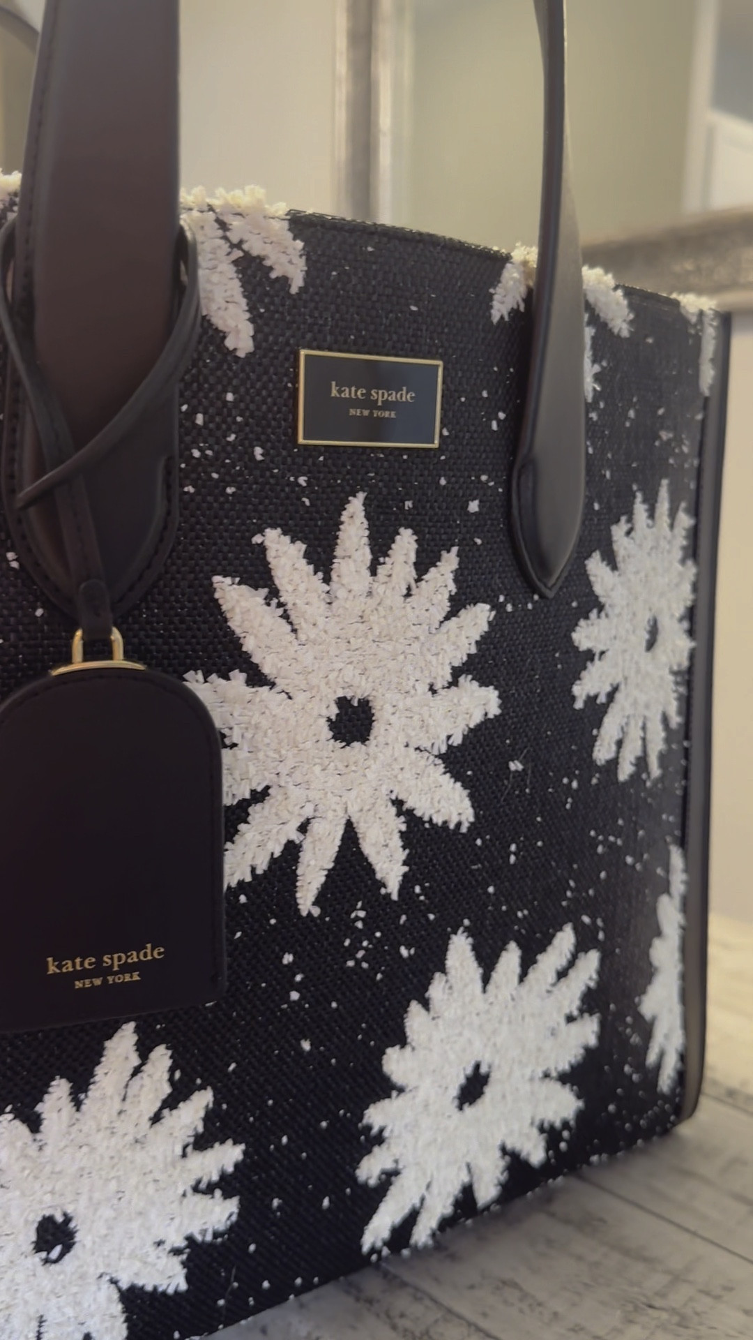 Pack my new Kate Spade work bag with me! Linked my dress at well- it’s a Walmart find! Think this color is sold out online but there are other good fall colors still available! 

#LTKBacktoSchool #LTKWorkwear #LTKVideo