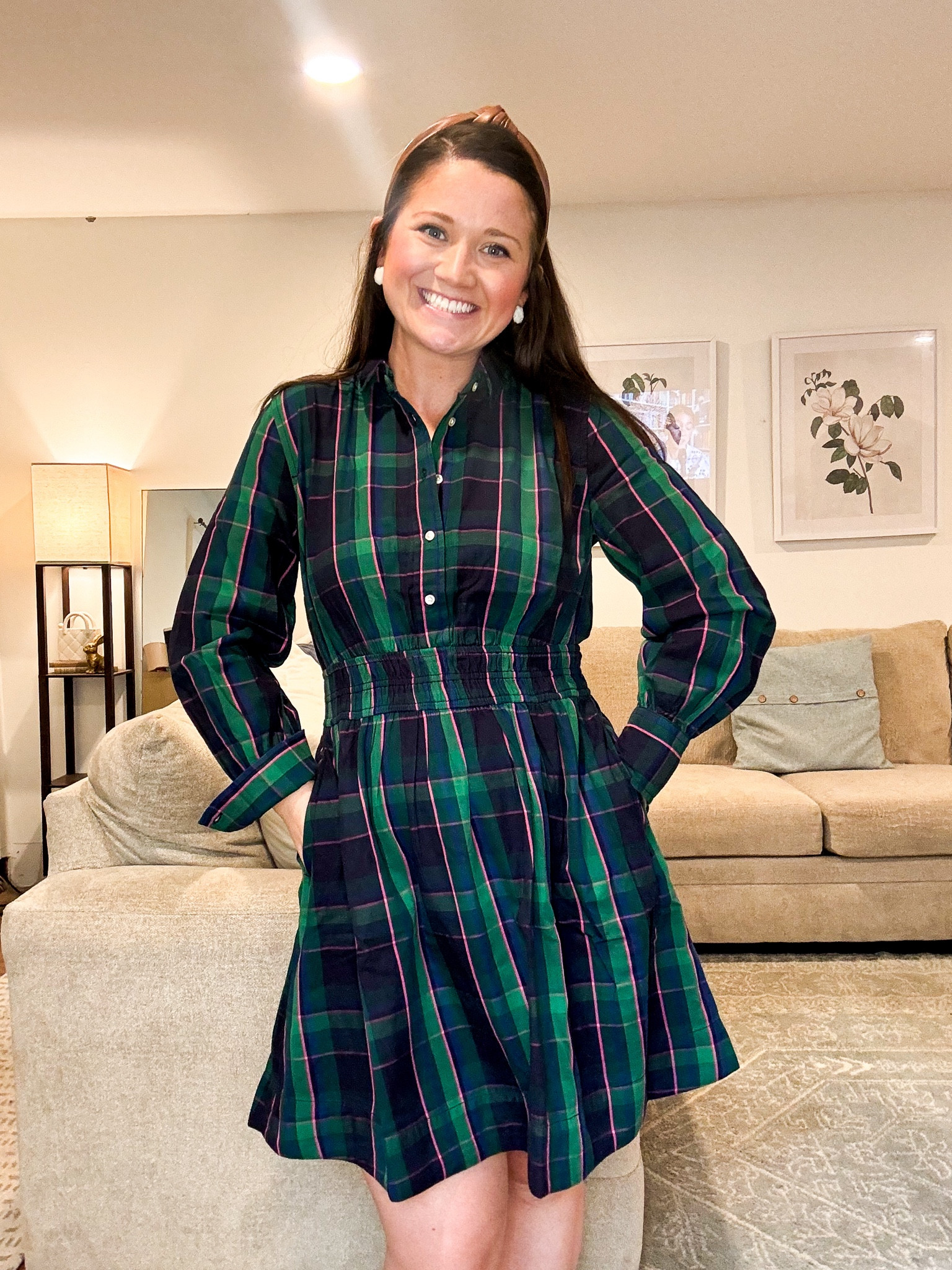 Plaid dress. Holiday dress. Holiday outfit. Work dress. Work outfit. Walmart outfit 