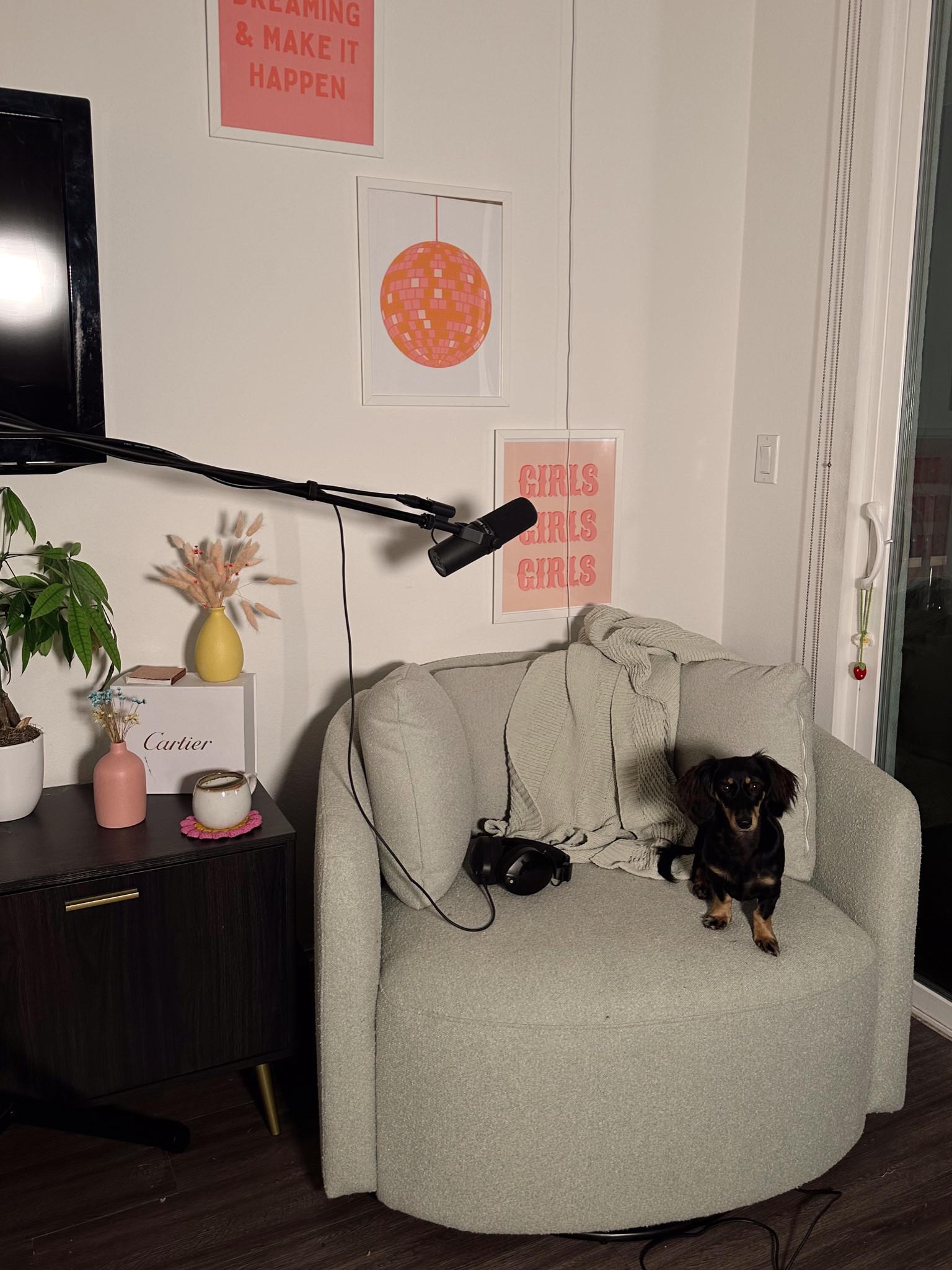 my podcast + filming equipment 🎙️🎧

#LTKGiftGuide #LTKCyberWeek #LTKHolidaySale