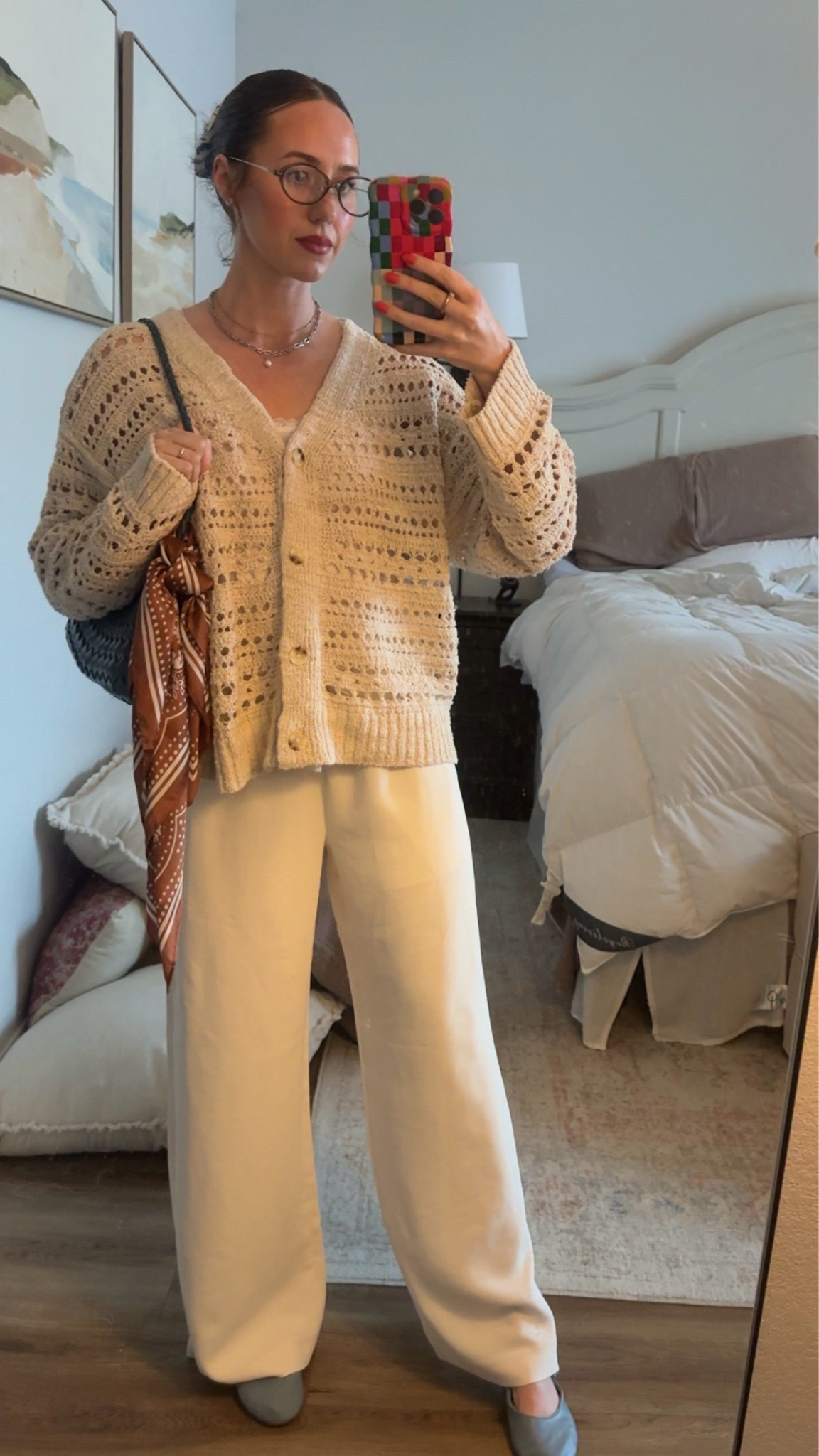 I feel like if I was going shopping in the Hamptons on a rainy day I’d wear this 😊

Sized up in the cardigan for an oversized fit 

Wearing my favorite Zara flats 🥿 

Pants are size small (short) in light birch

wrinkle free and so comfy…the best travel pants!!

#LTKootd