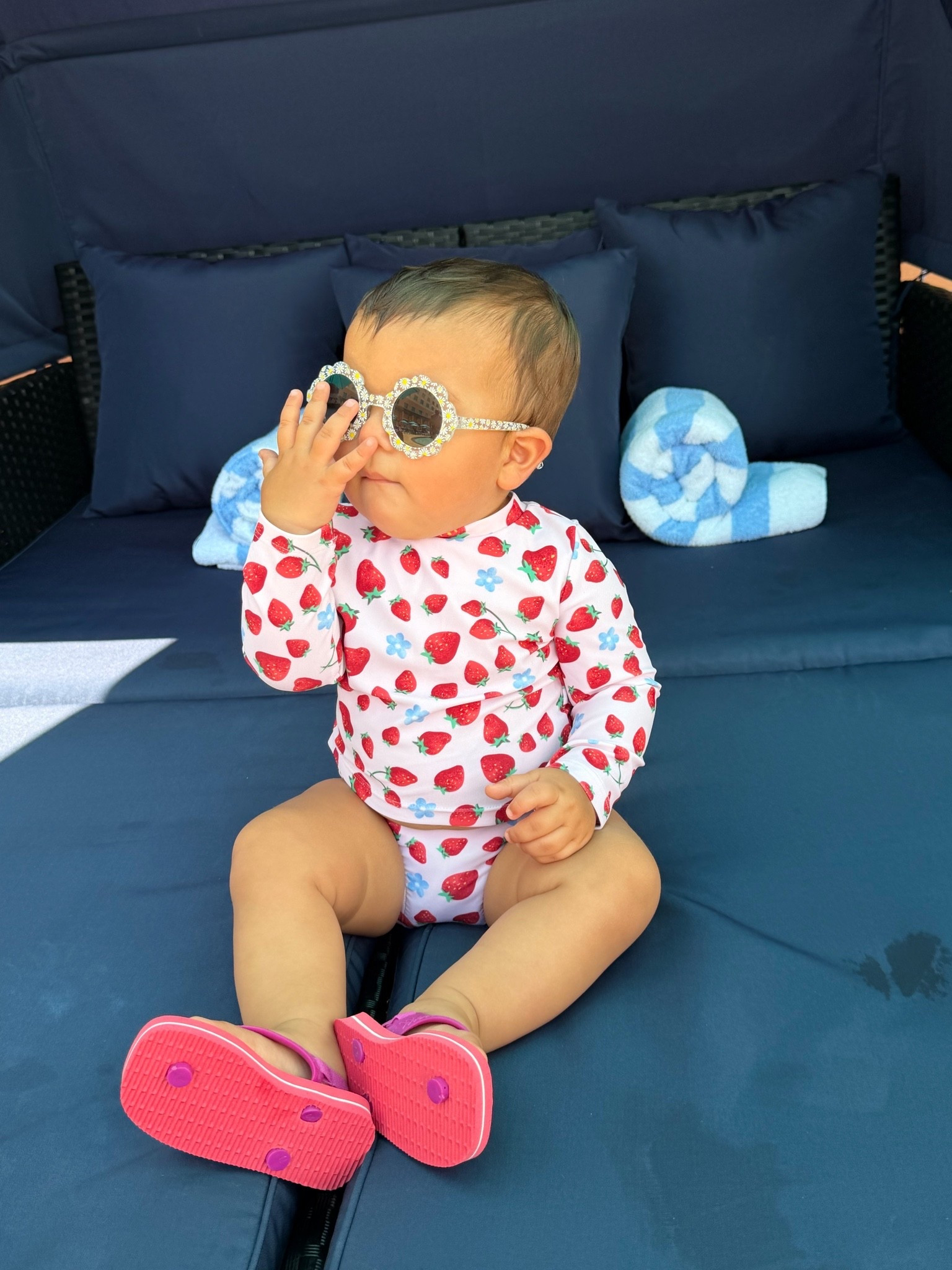 Baby girls swimsuit is the cutest!!!

Gap finds 
Baby 
Kids
Gap fashion 
Gap kids 
Swimsuit 
Summer

#LTKSaleAlert #LTKBaby #LTKKids