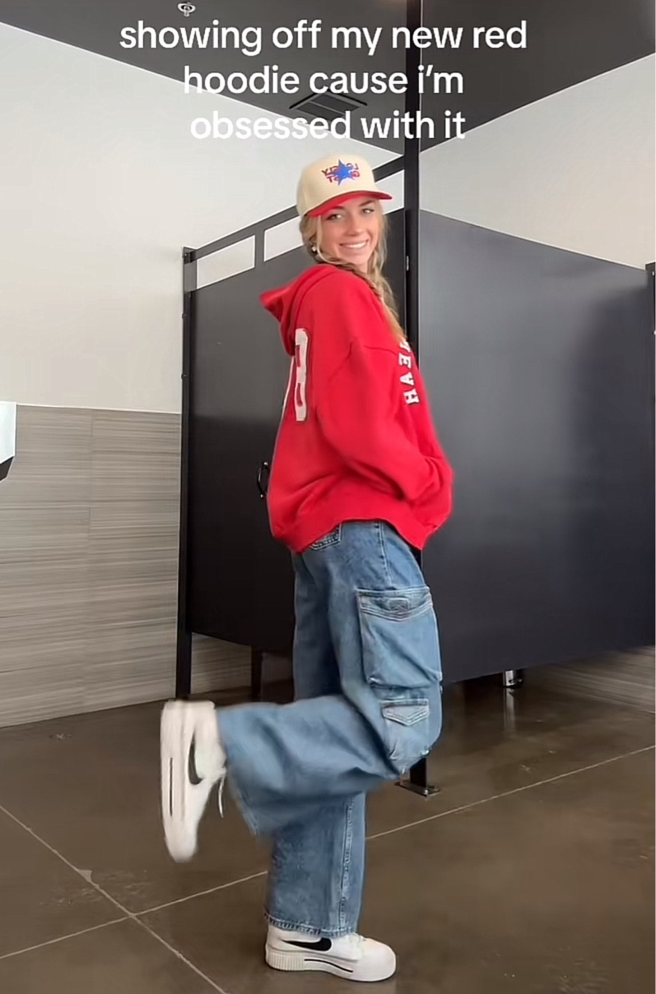 the hoodie sold outttt:( i’ll still link it just in case it restocks

#LTKU #LTKActive #LTKVideo