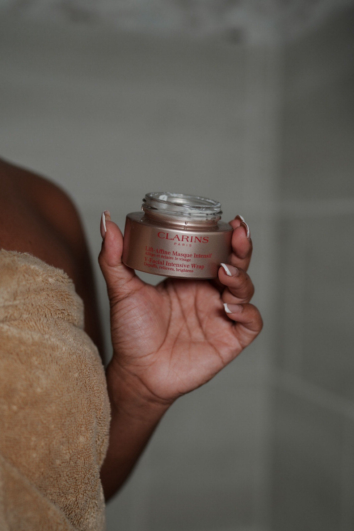 Face mask | clarins 

#LTKFindsUnder100 #LTKSaleAlert #LTKStyleTip