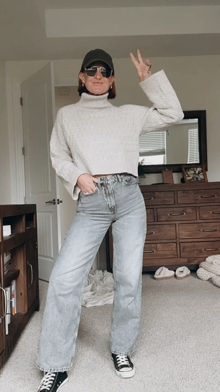 Jean’s are under $30, fit true to size (wearing a size 6) & so on-trend! Sweater is also true to size (wearing a M) 

#LTKover40 #LTKfindsunder100 #LTKfindsunder50