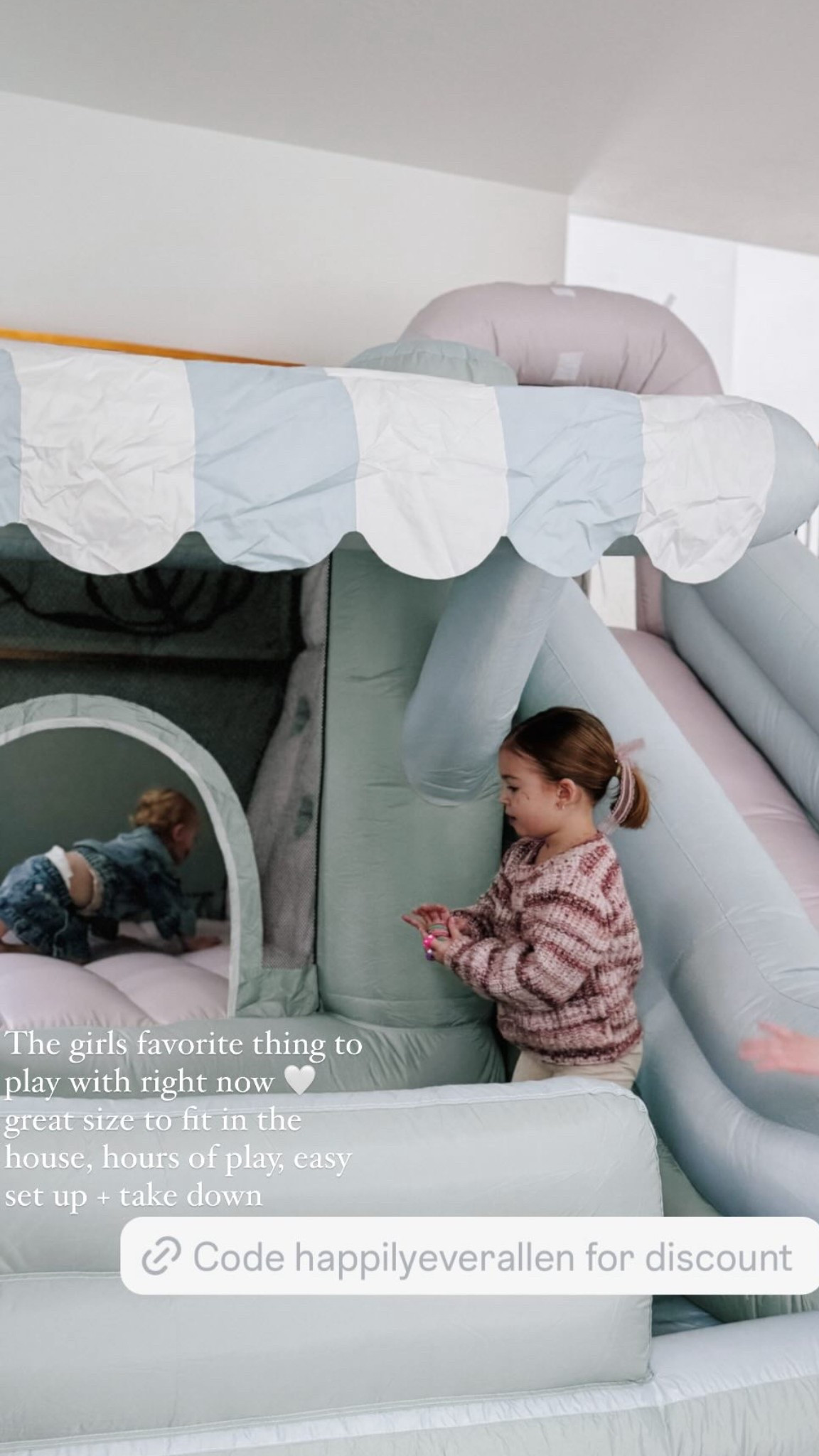 Bounce house, cute, market splash, play smol, fun toys, kids toys 