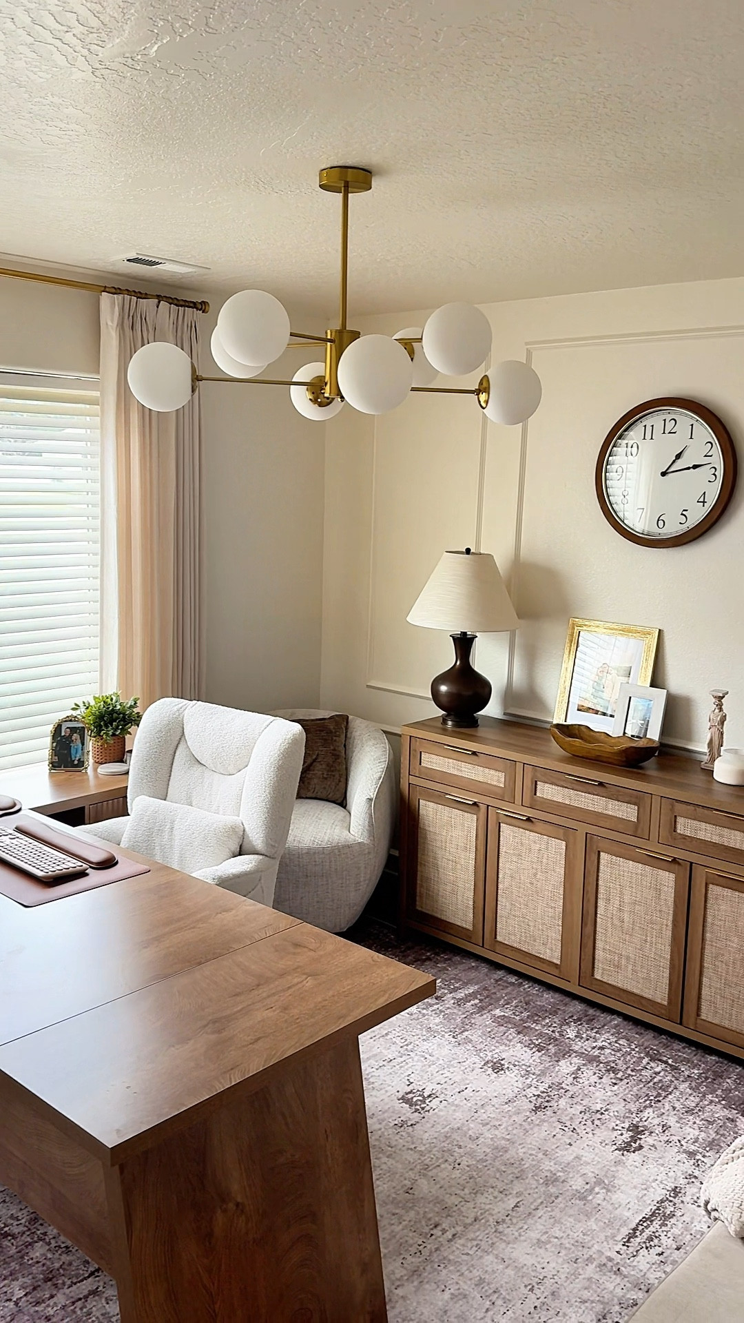 Home office transformation- I turned our spare bedroom into a cozy, modern work from home space that is light and airy and my new favorite spot in the house! #homeoffice #homeofficedecor #officemakeover

#LTKHome #LTKvlog