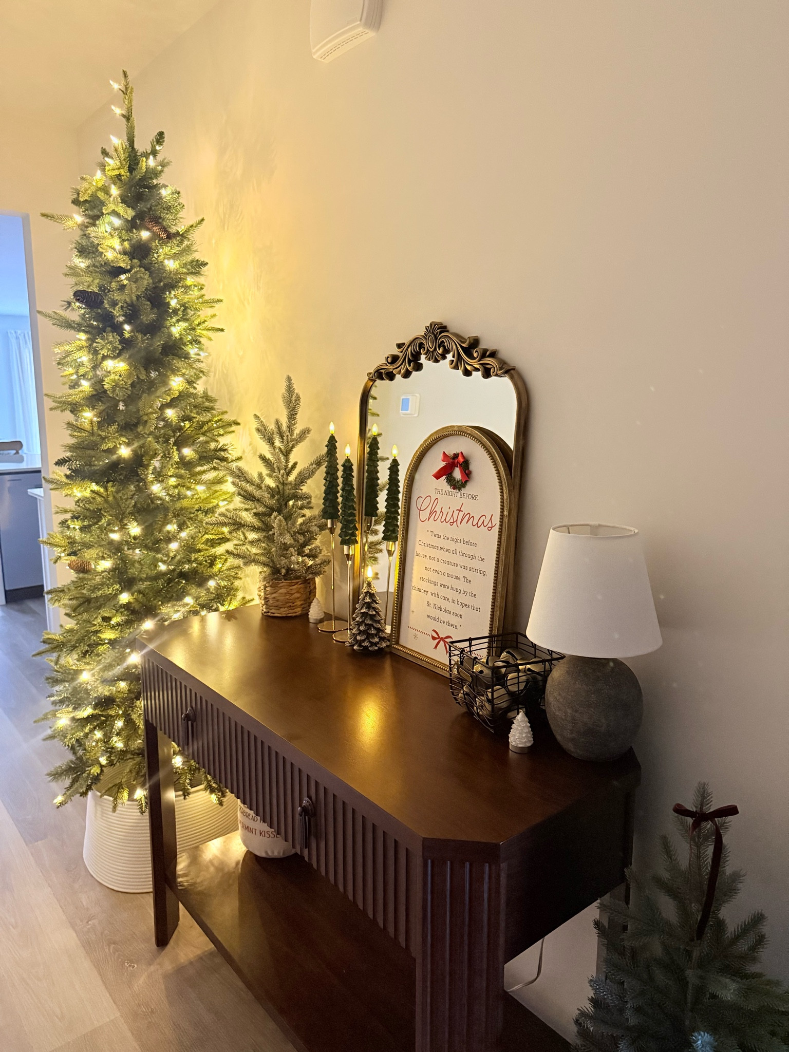 Christmas Entryway

#LTKHoliday #LTKSeasonal #LTKHome