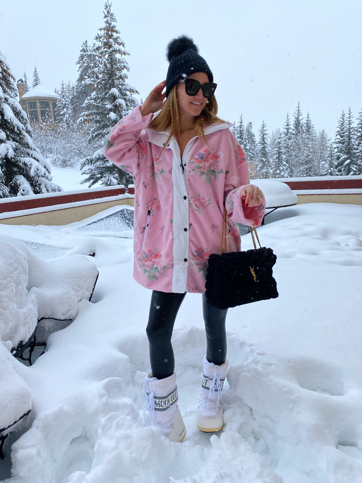 Love this bogner x love shack fancy collab! I can wear this oversized fleece in Dallas too! Light weight! True to size mines a small! #ski #skiclothes #fleece #bogner #loveshackfancy #skivacation #purse #furbag #furpurse #snowboots #boots 

#LTKshoecrush #LTKbaby #LTKtravel