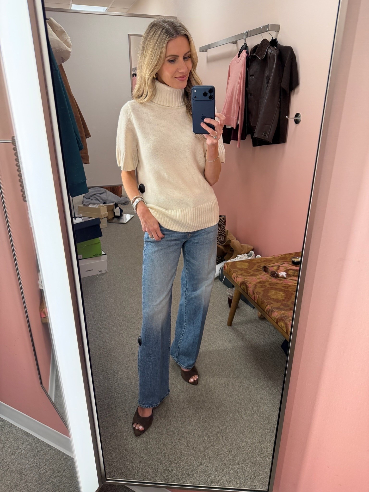Love this top!

#LTKgrwm #LTKmomlife