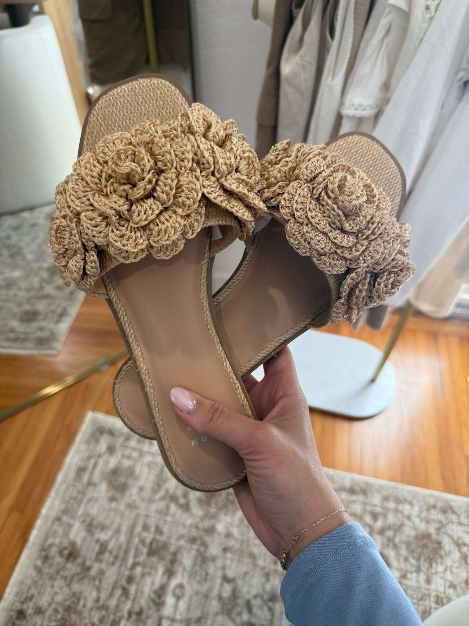 These target shoes are amazing and soooo comfortable! 

#LTKShoeCrush