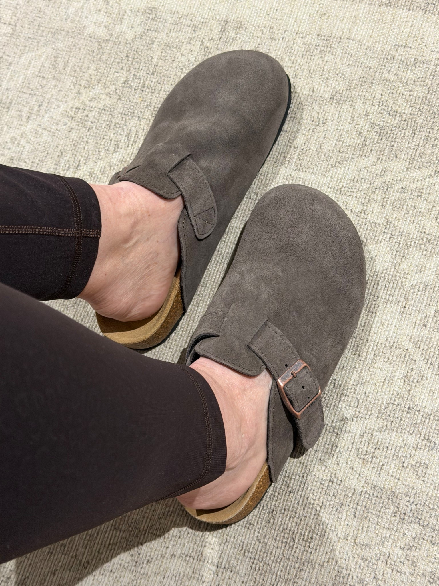I am beyond impressed with my new cute & comfortable clogs from @Fitory. They are very well made, super cute and so comfortable and they are adjustable! If you are looking for affordable clogs these are well worth the money! 👍🏻👍🏻 in my book! #ad #fitoryshoes 

#LTKTravel #LTKootd #LTKSaleAlert