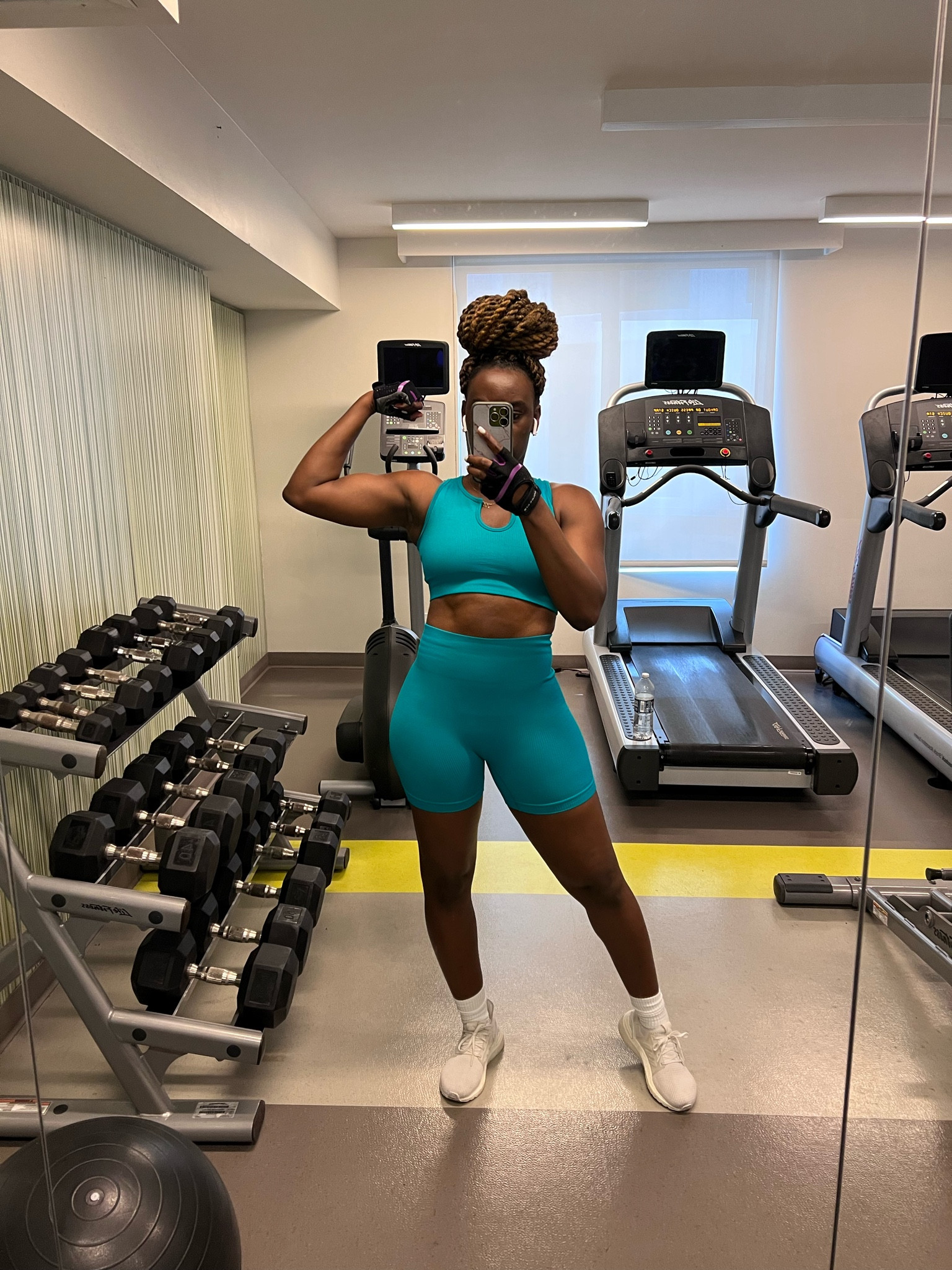 This is actually color of the green set. I love these workout sets bc they are cute enough to also wear out to run errands  

#LTKunder50 #LTKGiftGuide #LTKHoliday