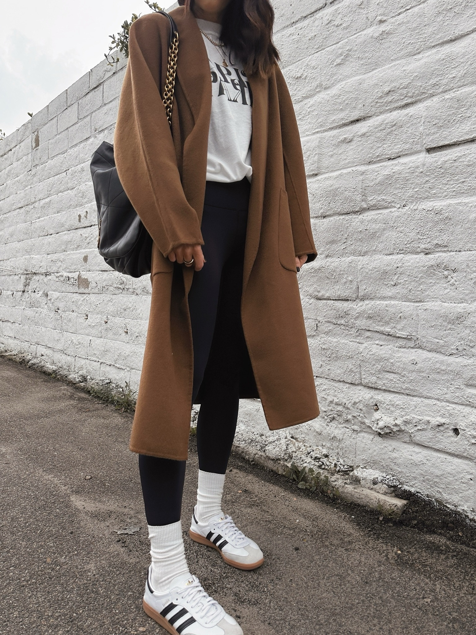 This coat has been on repeat! I'm just shy of 5-7" wearing the size XS leggings from Vuori that are soo soft on the skin! #StylinByAylin

#LTKbeauty #LTKSeasonal #LTKstyletip