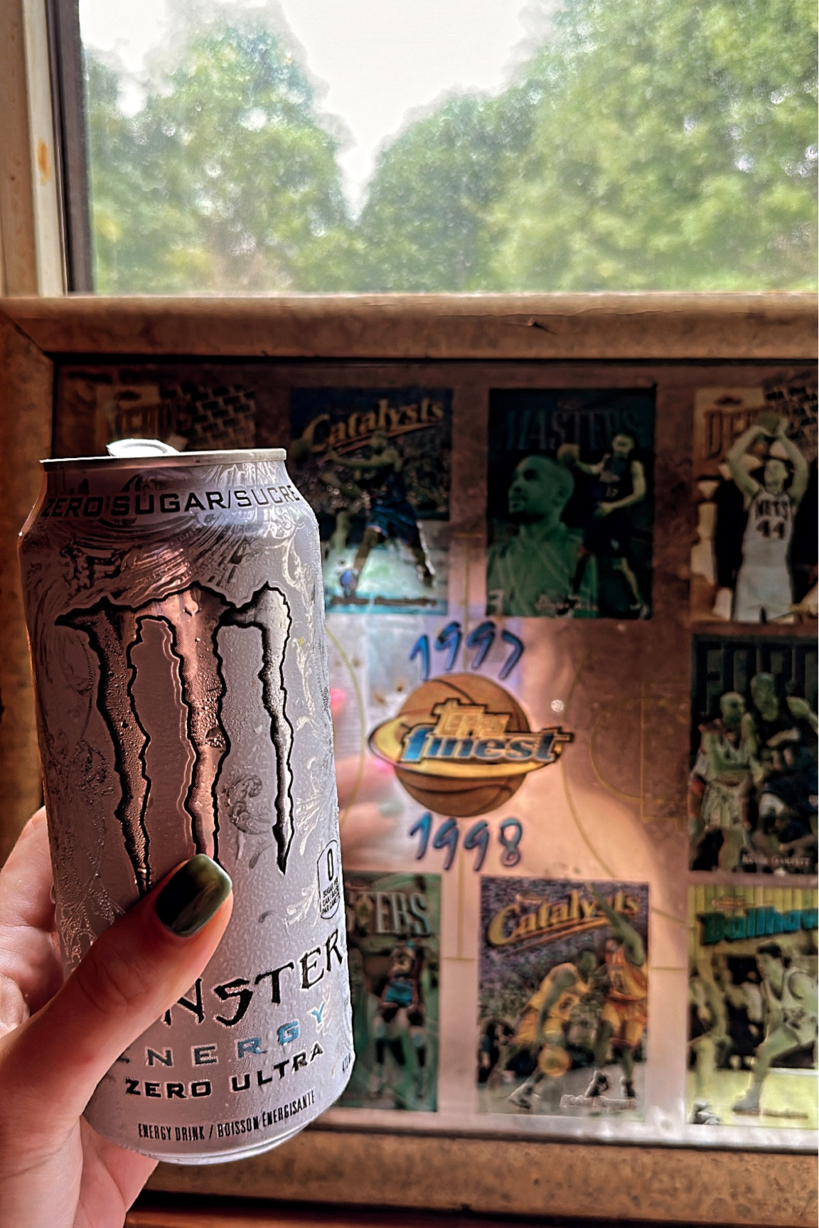 Energy drinks, white monster, monster energy, monster energy drinks, sports, gym, pre workout, basketball, drinks