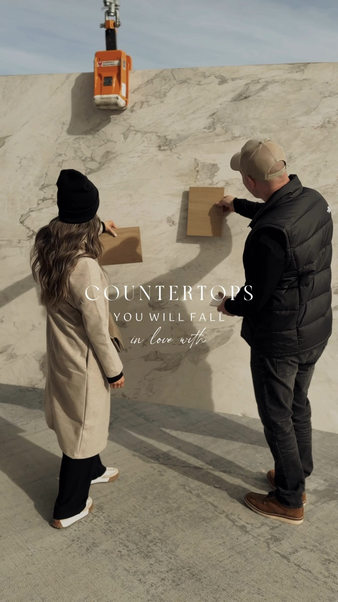 Gorgeous neutral countertops  🤌🏼 amazed at the incredible quality of these hand selected stone slabs from Arista Stones

FEATURED SLABS:
•Dolce Vita Marble
•Calacatta D’ Oro Dolomite
•Perla Venata Quartzite
•White Rhino Marble
•Breccia Olympica Marble
•Vanilla Silver Marble
•Galaxy Silver Marble