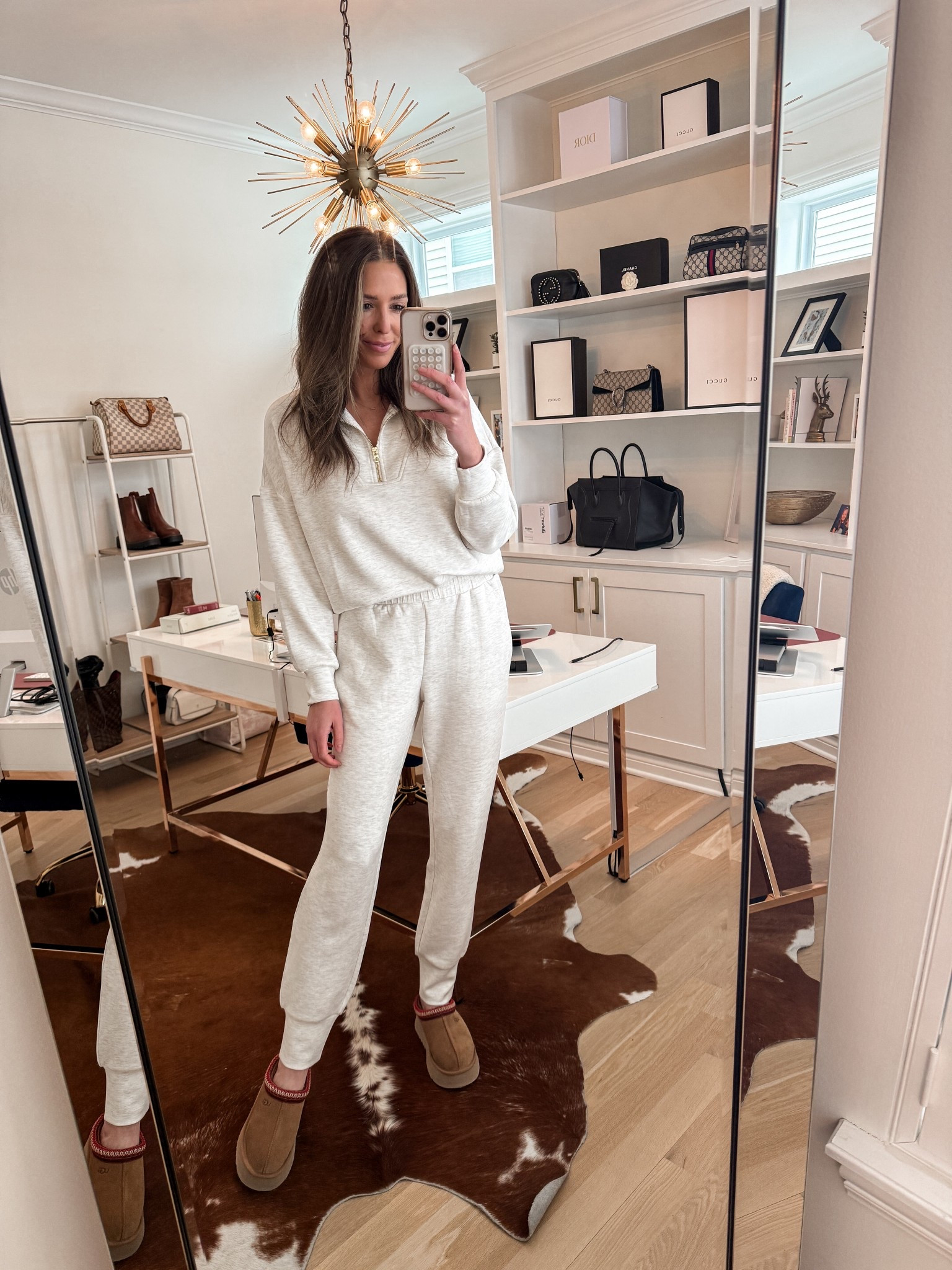 The best matching set! Sooo soft and comfy! Wearing a small in the sweatshirt and small 30” in the pants (I’m 5’8”). I probably could’ve done an XS in the pants



#LTKTall #LTKFindsUnder100 #LTKTravel