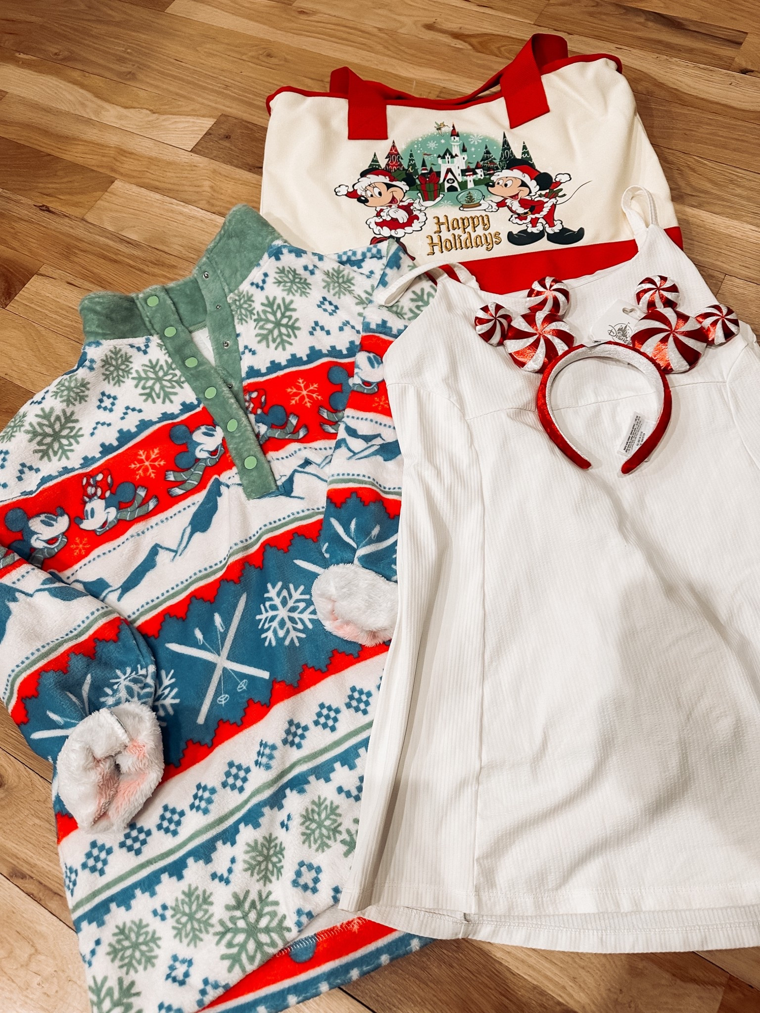 Day 2 OOTD  #disneyootd 

#LTKHoliday #LTKTravel #LTKootd