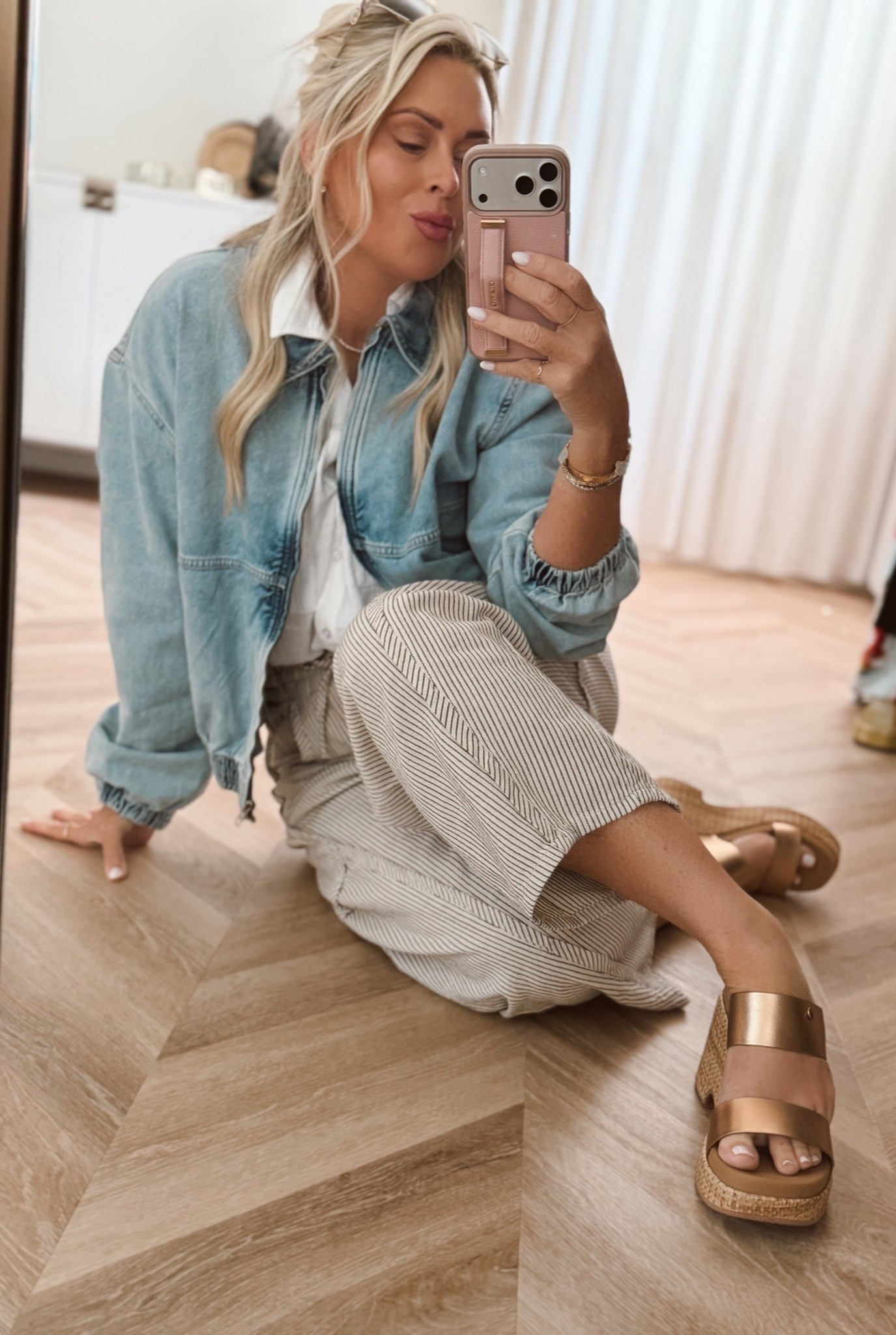 This gauze shirt is SO good for summer 🤍 lightweight, oversized, easy to throw on with everything. Wearing smalls!

Sandals are insanely comfy too — use code LILLIEBAG for 20% off 👏

#LTKSaleAlert #LTKootd #LTKSeasonal
