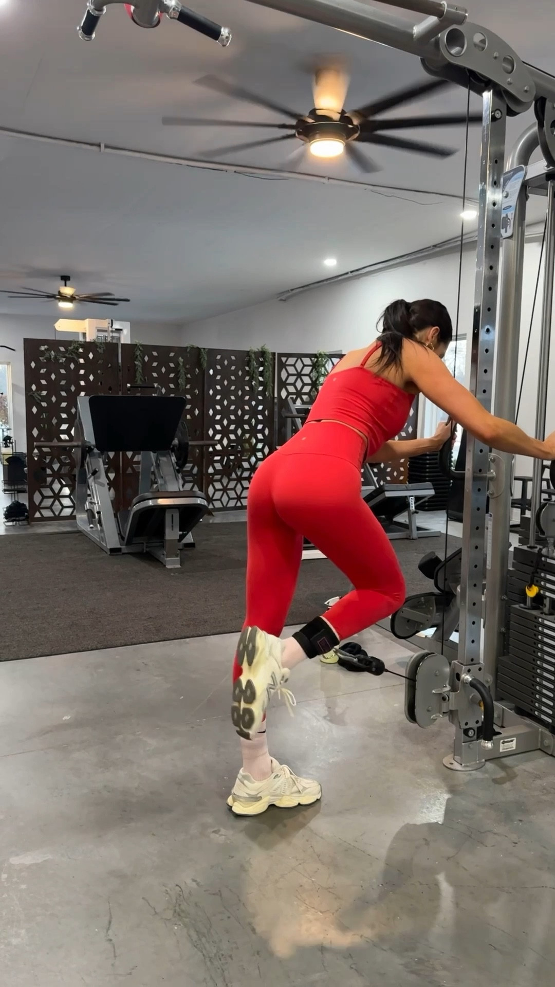 My favorite Amazon activewear 
I wear a medium in the tanks & small in leggings - I get the 28”! I’m 5’9 and these are the perfect length ❤️
Amazon finds
Active outfit 


#LTKdayinmylife #LTKHoliday #LTKfitnessgoals