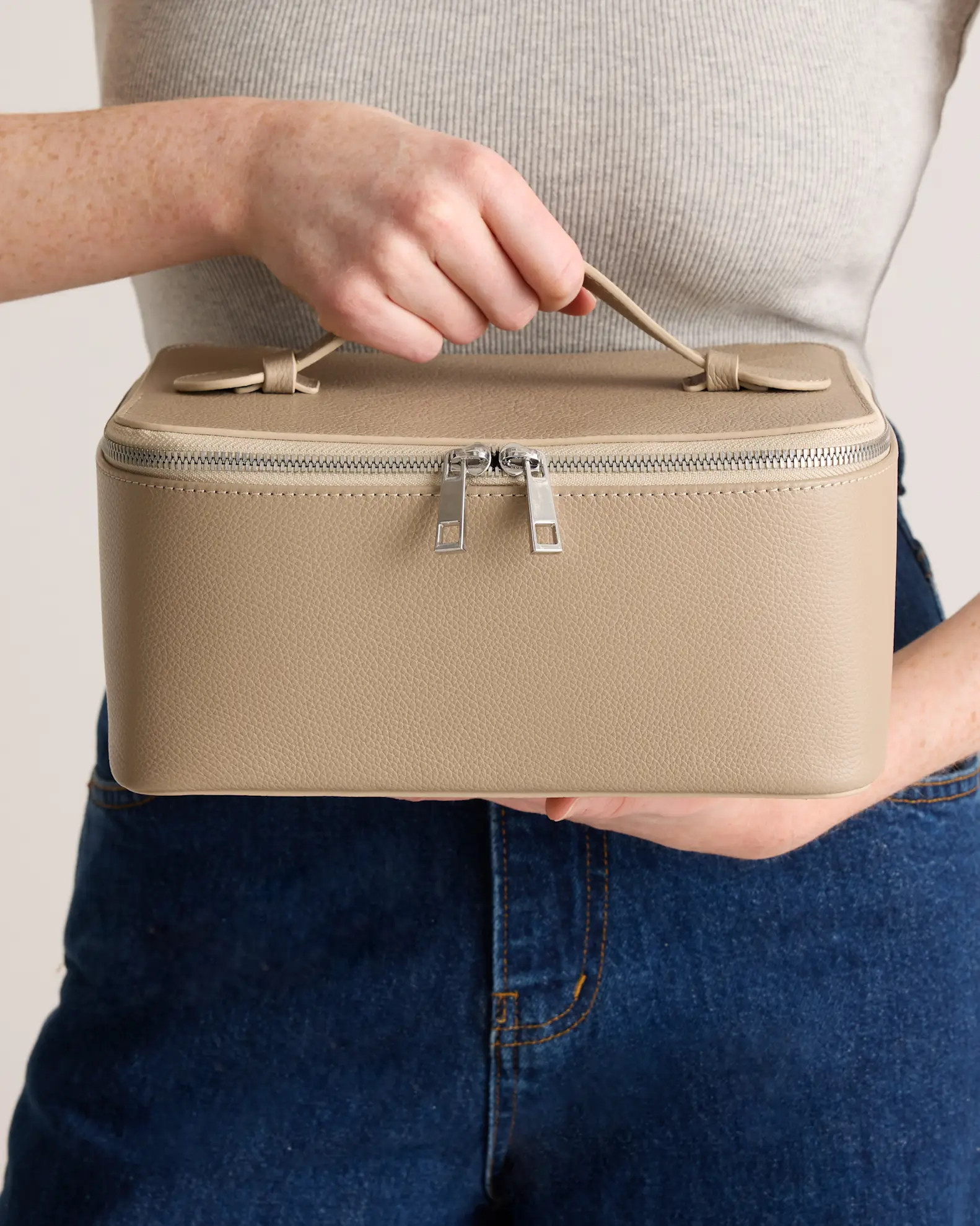 Italian Leather Travel Cosmetic Case in Taupe | Quince