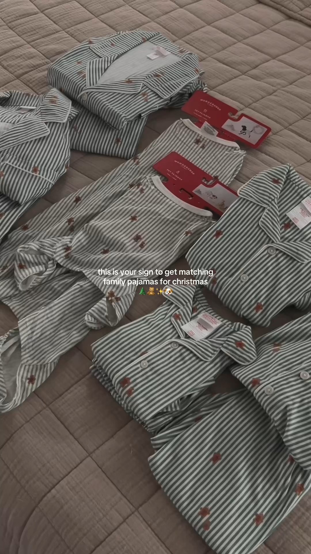The matching dog pajamas, I cannot 🥹🐶 they’re all 40% off right now!! 



Christmas finds / matching Christmas pajamas / family Christmas pajamas / target finds / target style / target Christmas 

#LTKSeasonal #LTKHoliday #LTKFamily