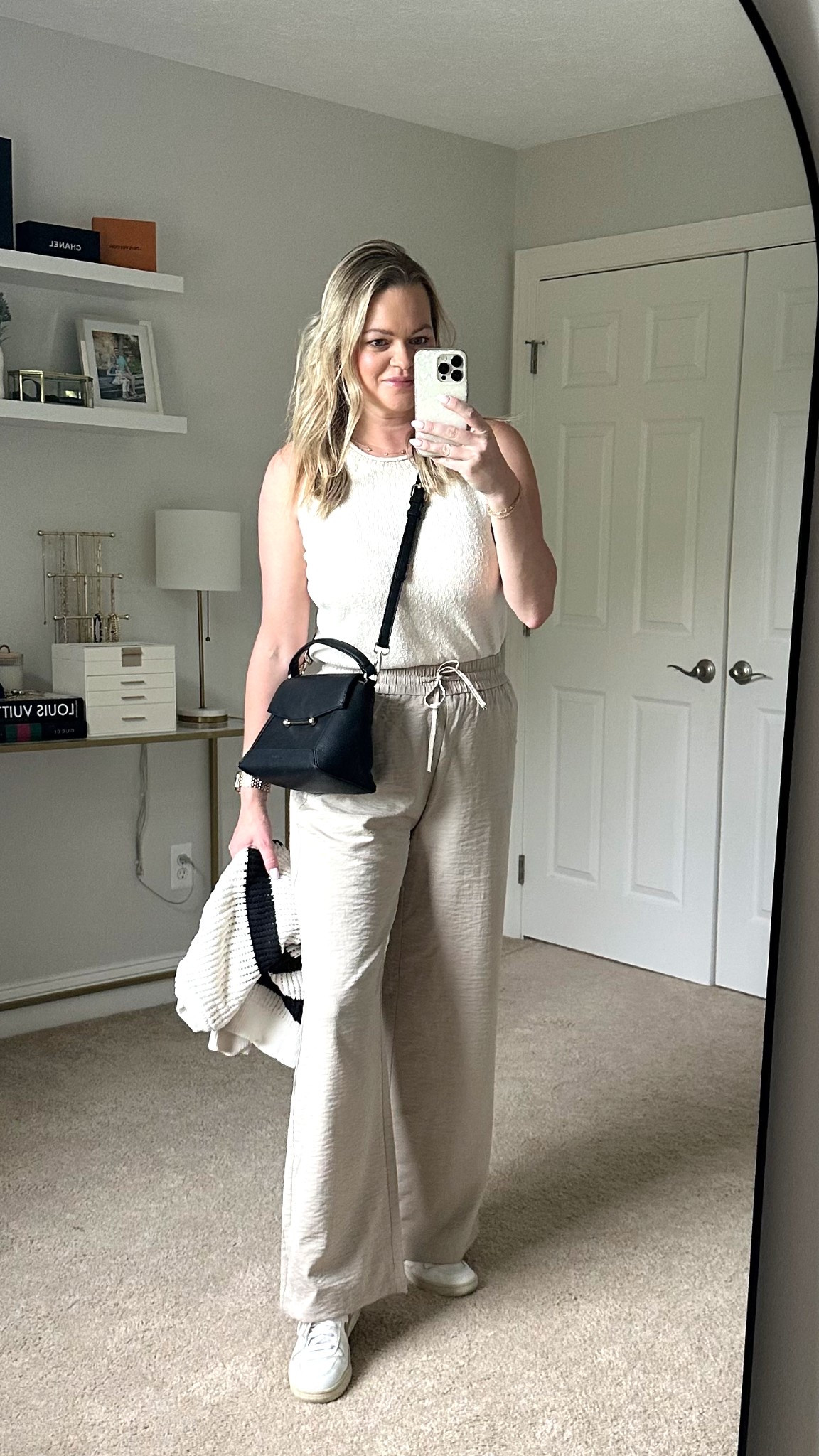 Chic handbag under $30!

#LTKStyleTip #LTKSaleAlert #LTKFindsUnder50