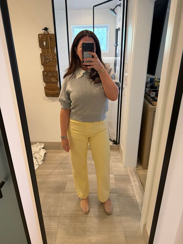 If you can't tell, I'm loving a yellow jean... these are so gorgeous and comfortable! 

jeans l yellow jean l spring 

 