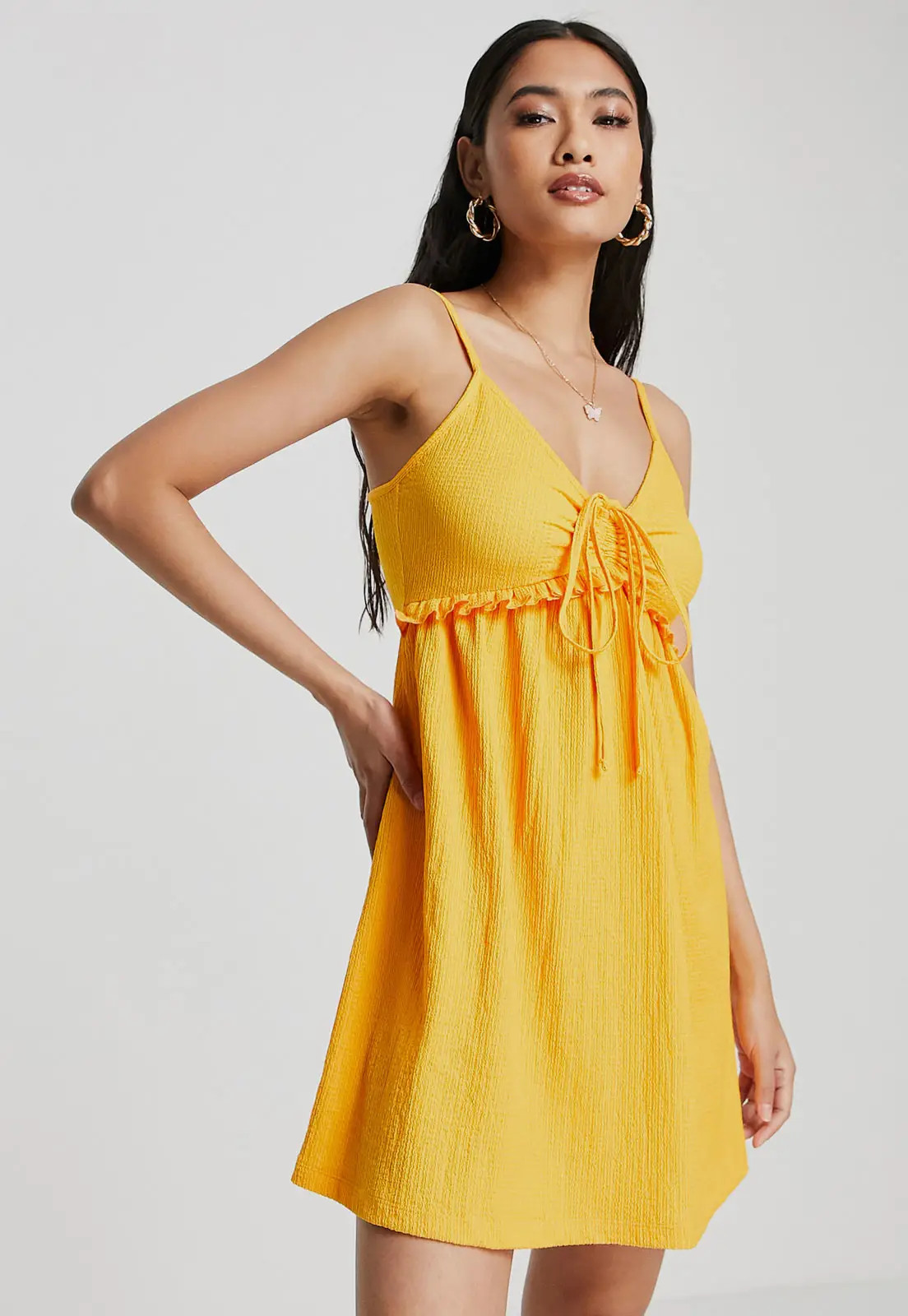 Vestido TOPSHOP Curto Amarração Amarelo | Dafiti (BR)