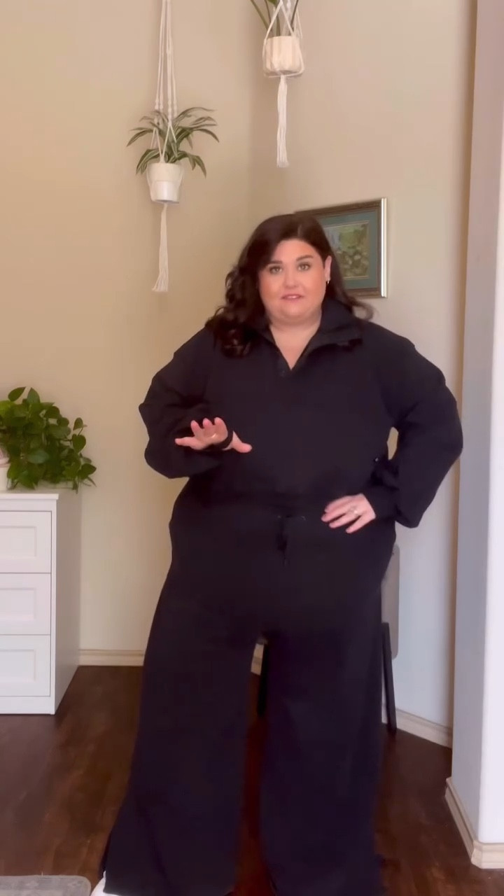 The cutest winter travel set that is cozy, chic and size inclusive! 

#LTKPlusSize #LTKStyleTip #LTKgrwm