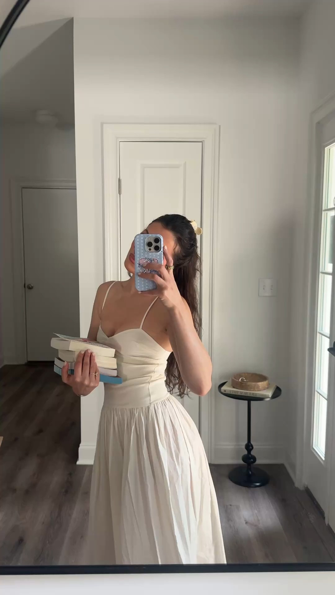 August tbr🫶

Book recs, romance books, summer reads, beach reads