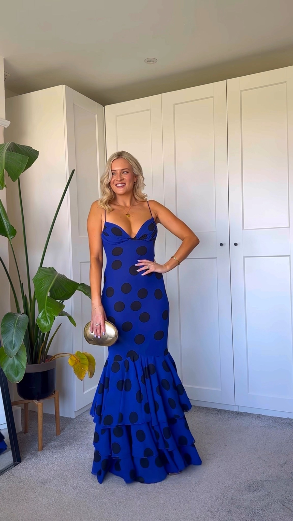 Polka dot maxi dress - perfect for a dressy occasion! Is quite heavy on the bottom so bear that in mind haha - wearing a small xx

Occasion wear, wedding guest, races outfit, Zara 